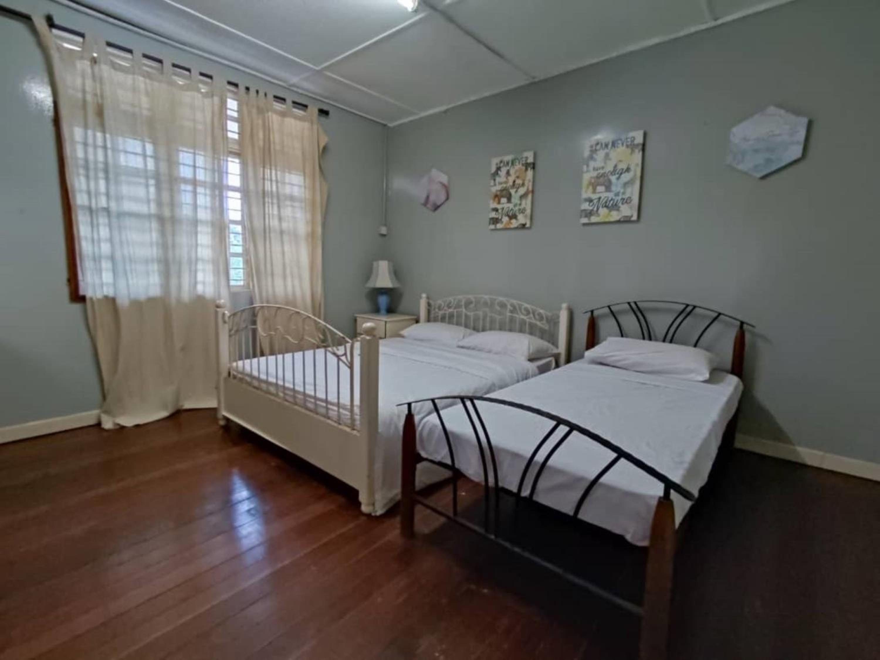 Standard Triple Room - Photo 2