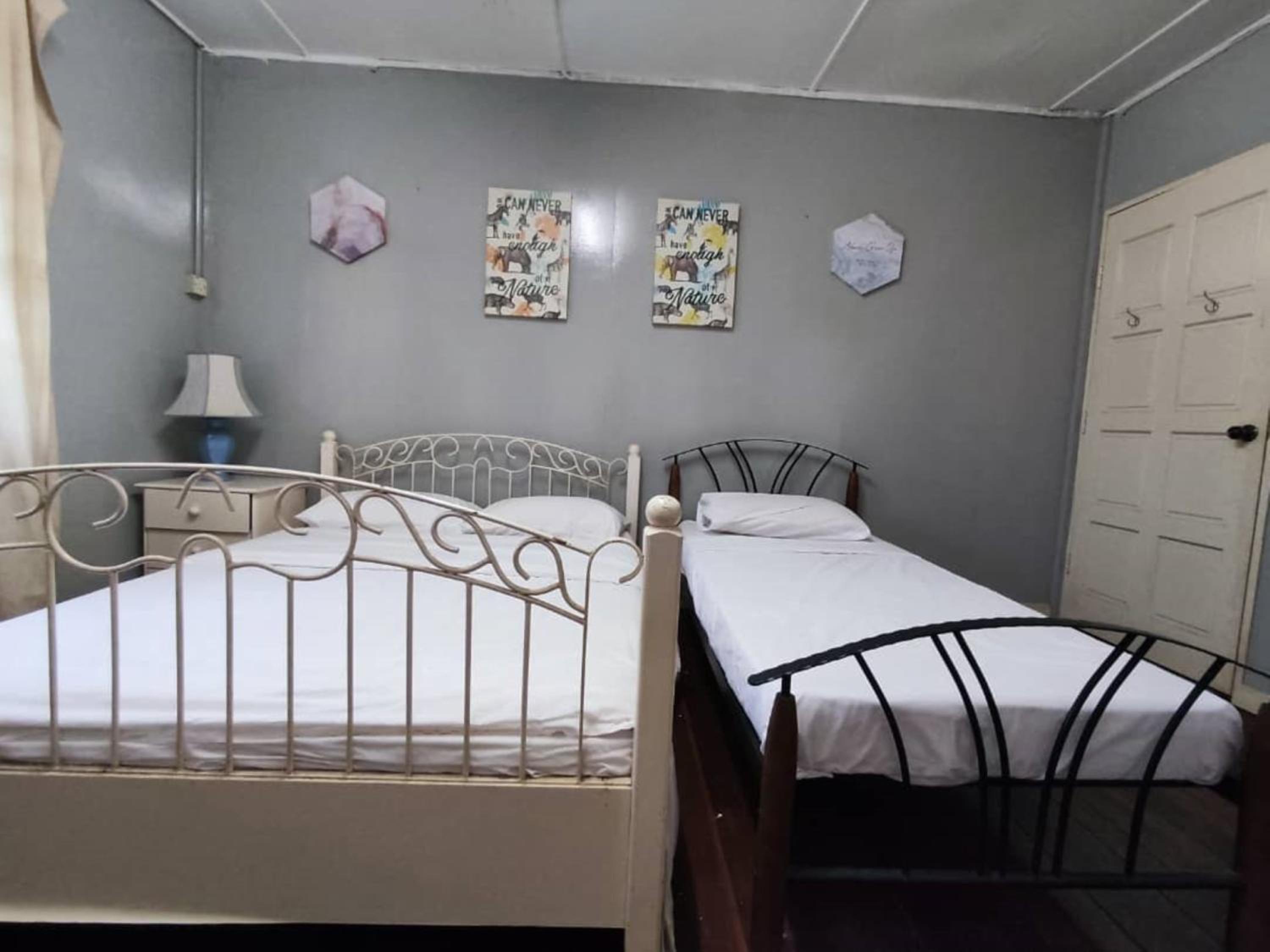 Standard Triple Room - Photo 1