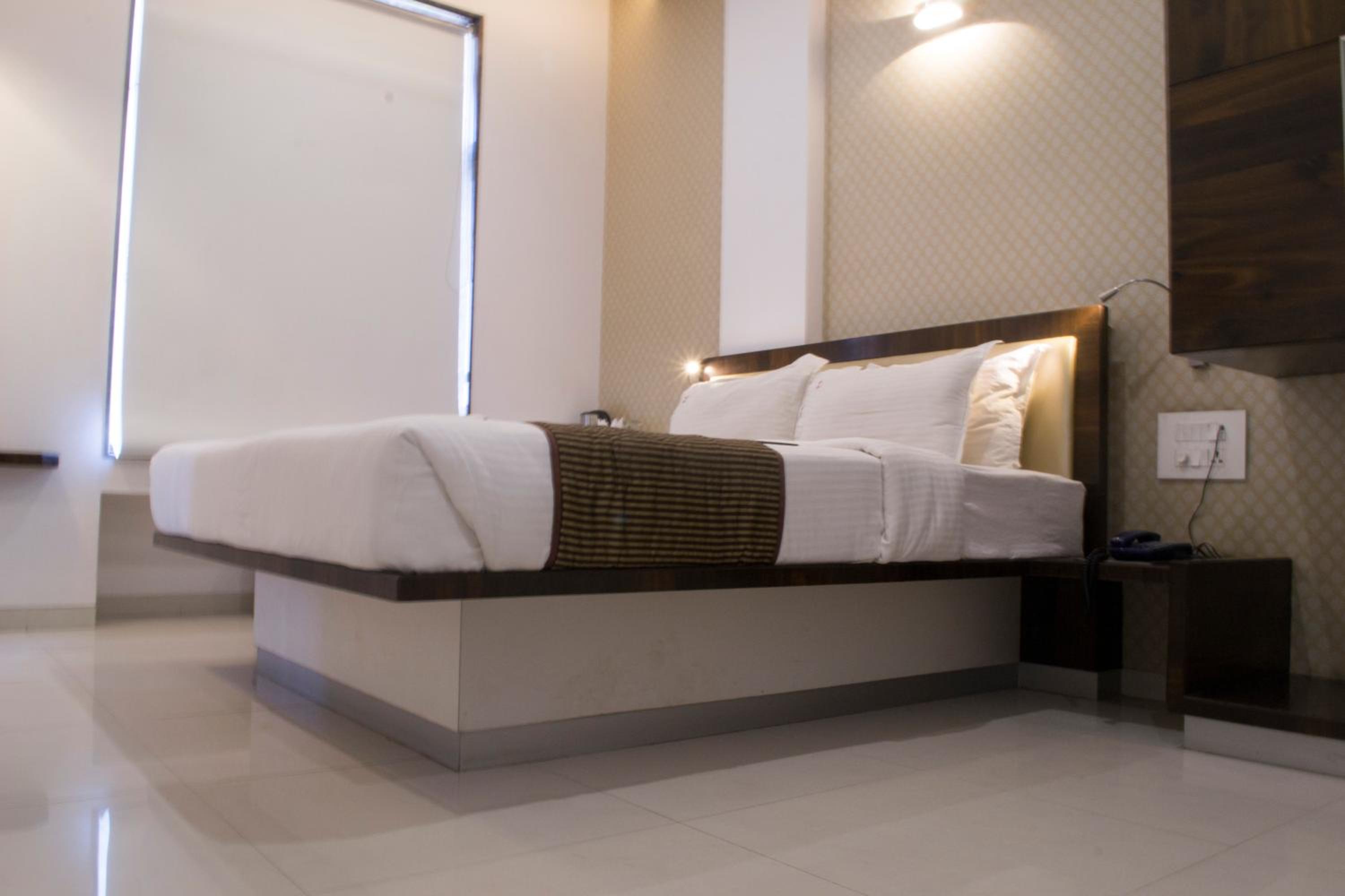 Double Room - Photo 14