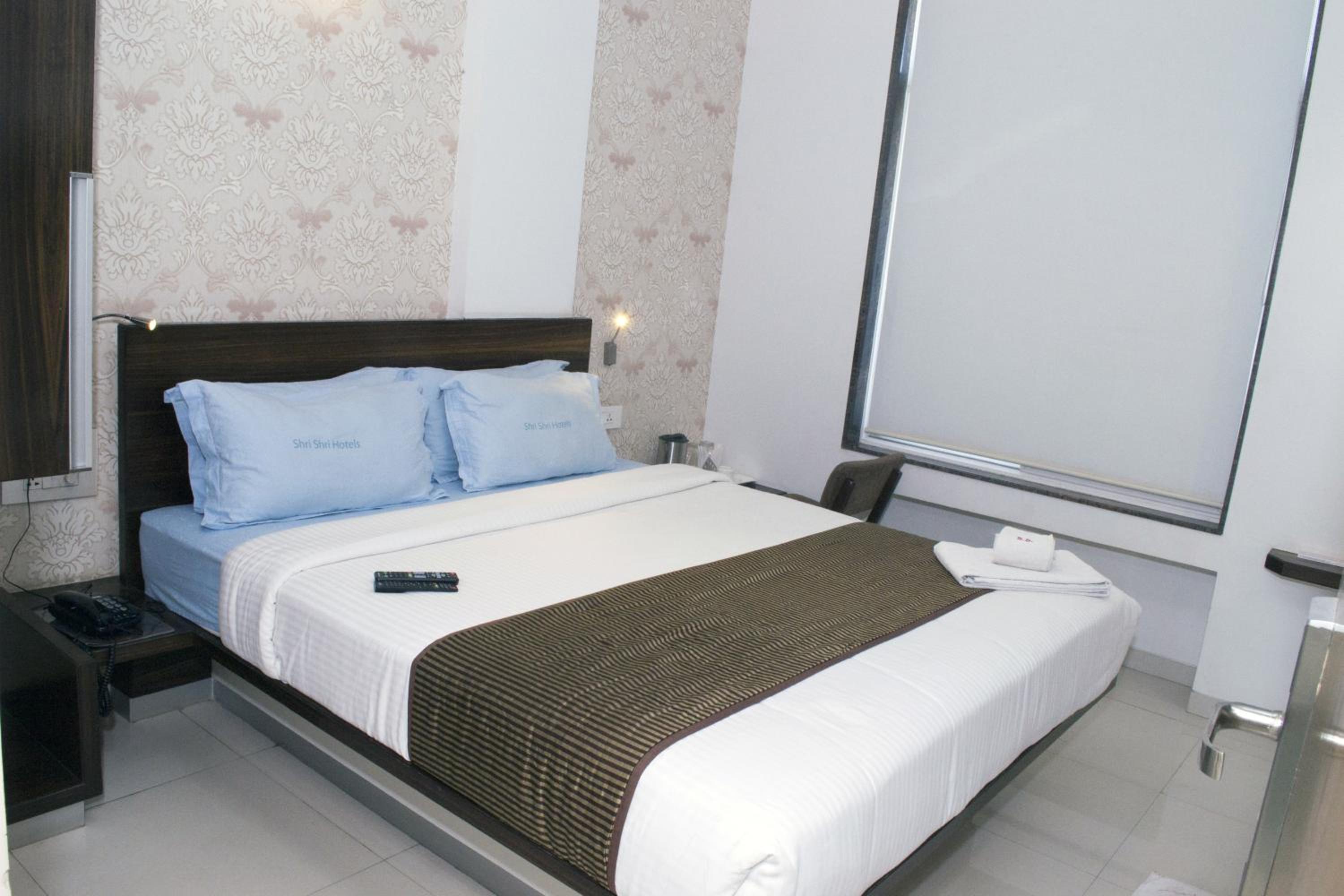 Standard Double Room with Fan - Photo 21