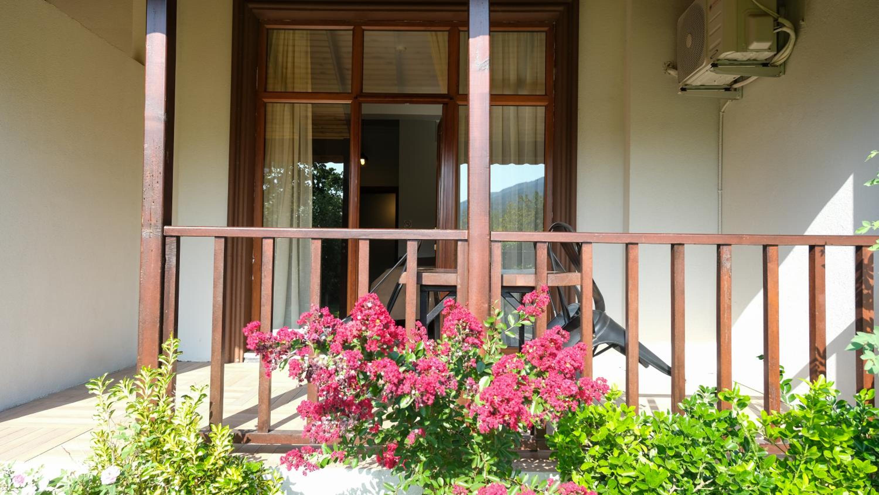 Deluxe Family Suite photo 3