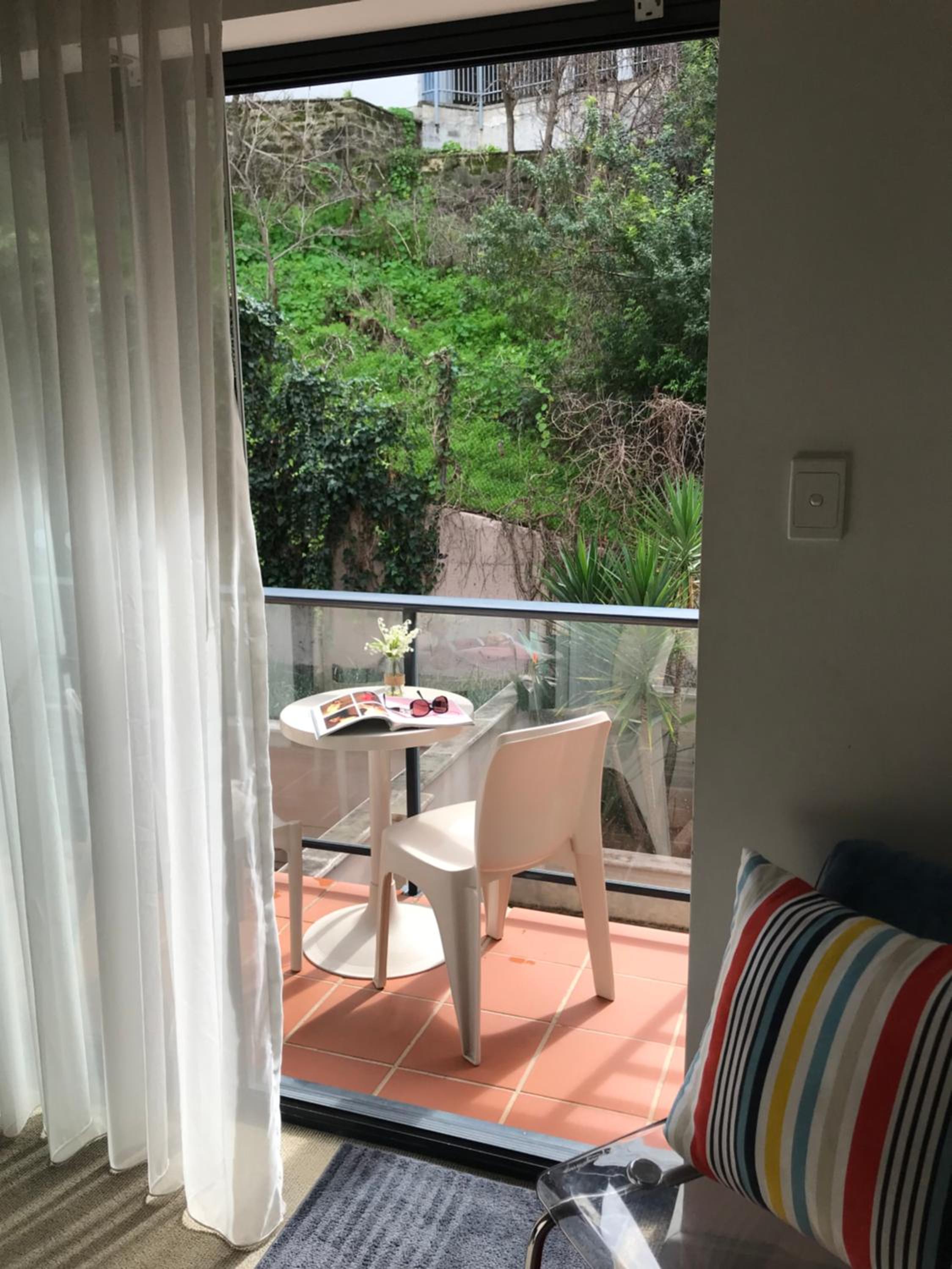 Apartment with Balcony photo 2