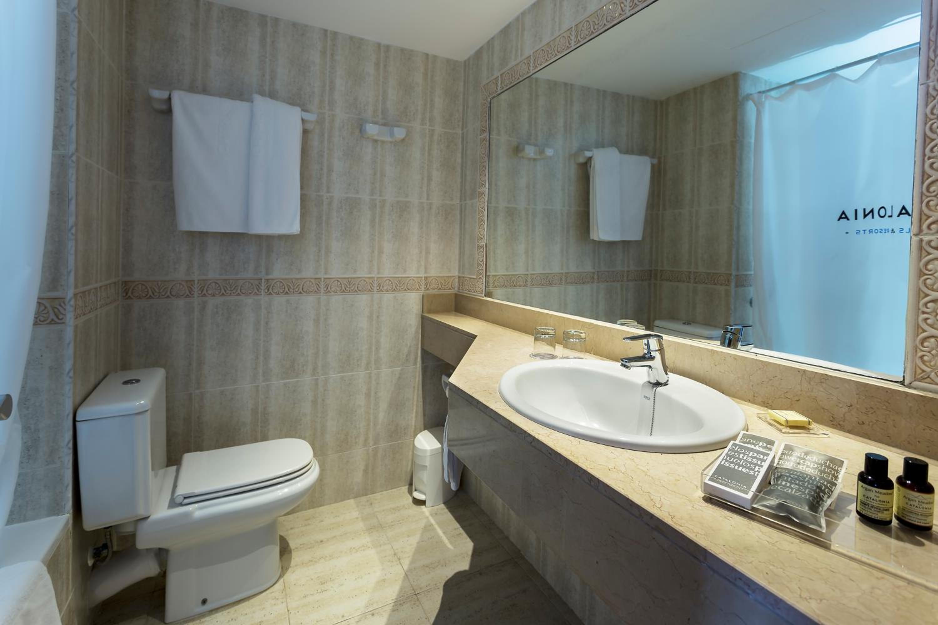 Double or Twin Room photo 2