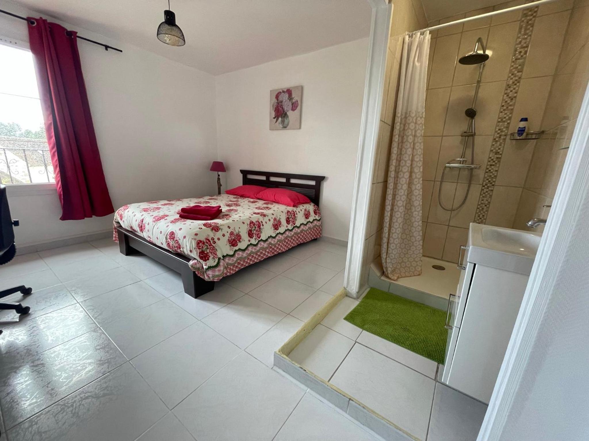 Double Room - Photo 10