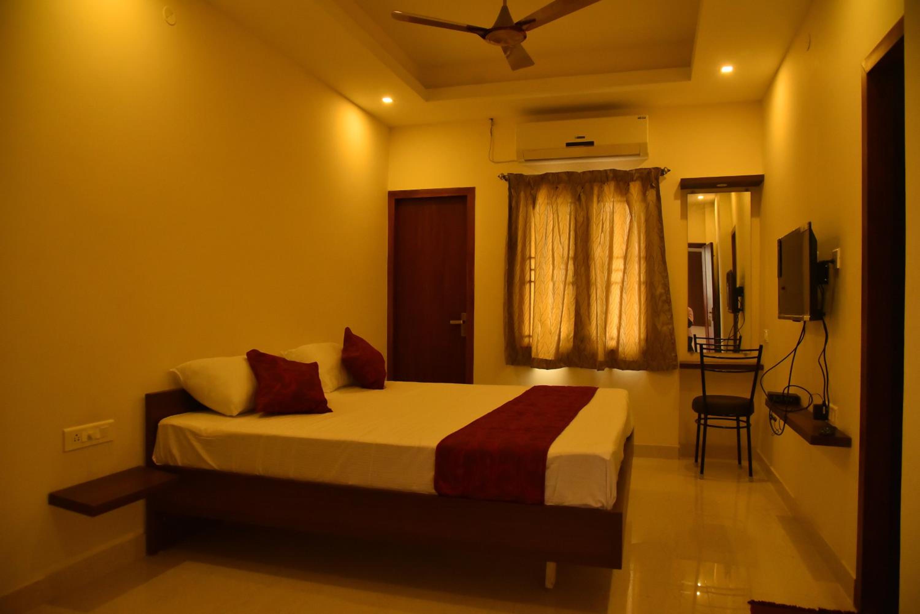 Deluxe Double Room photo 2