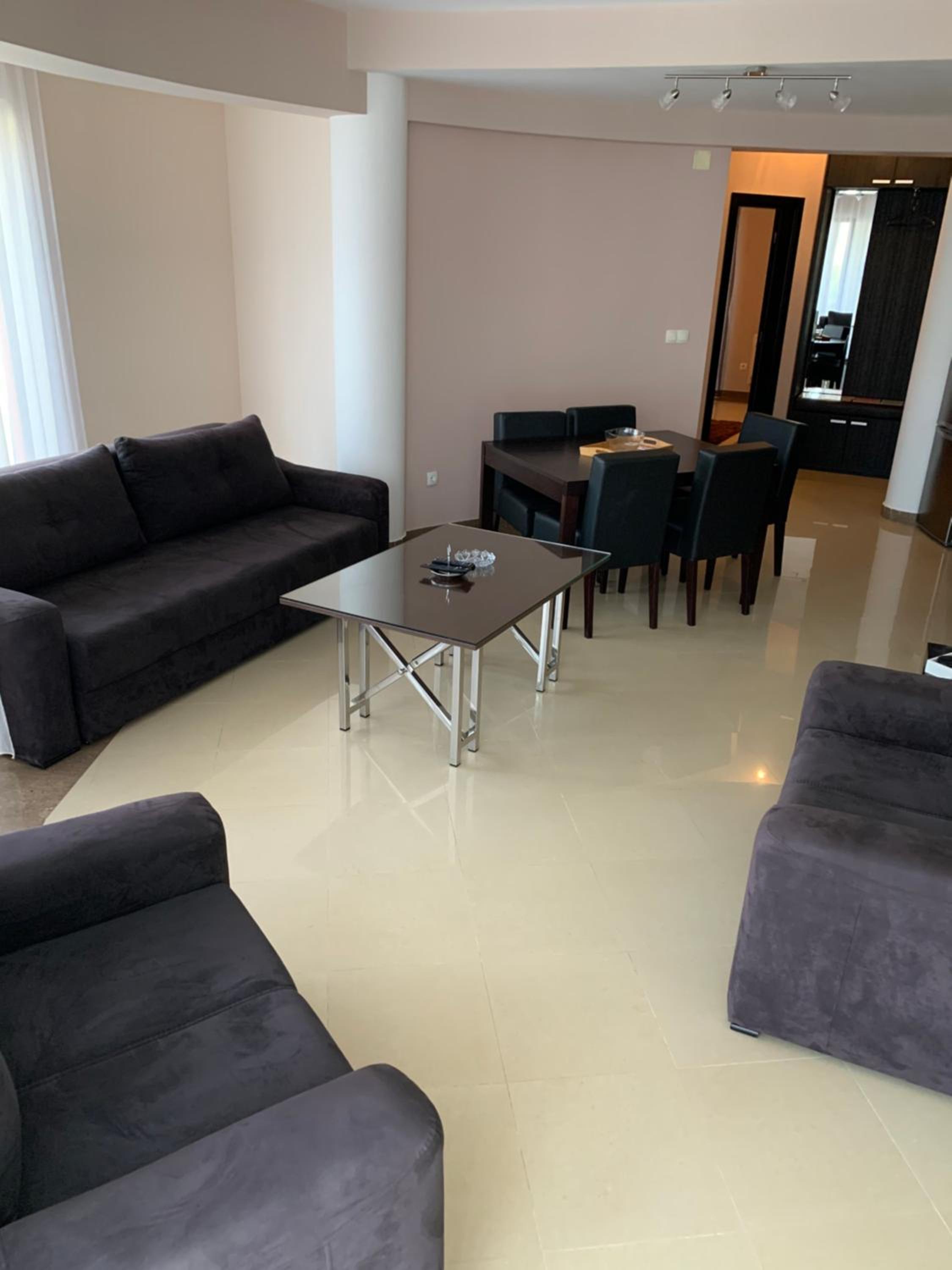 Apartment photo 1