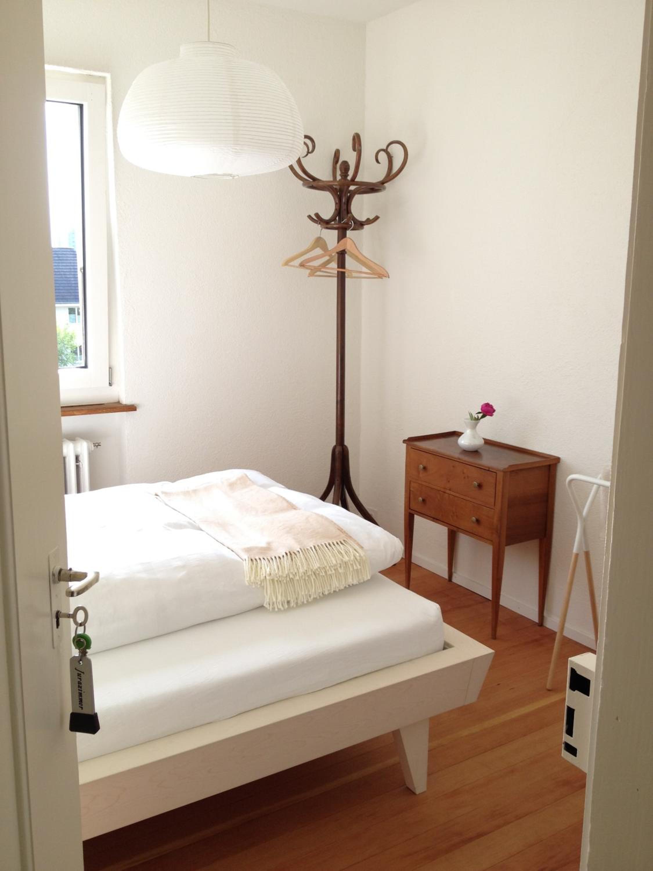 Single Room with Mountain View and Shared Bathroom photo 3