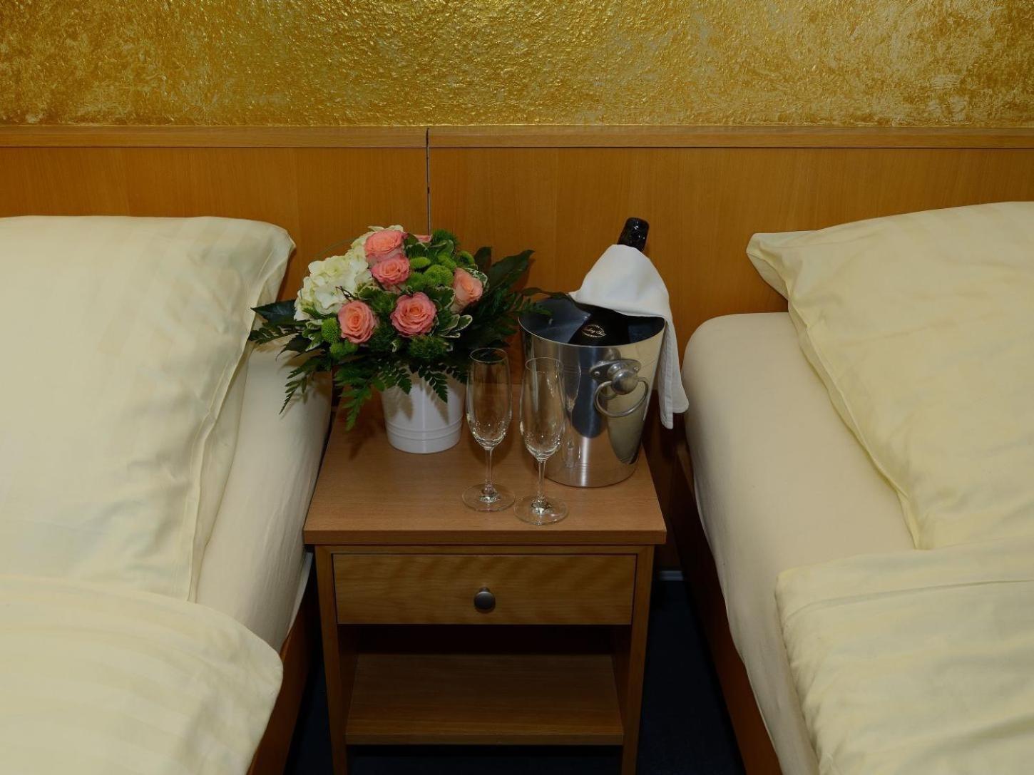 Double Room - Photo 2