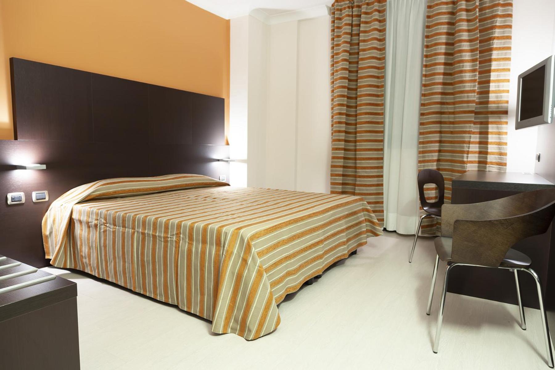 Double or Twin Room - Photo 1
