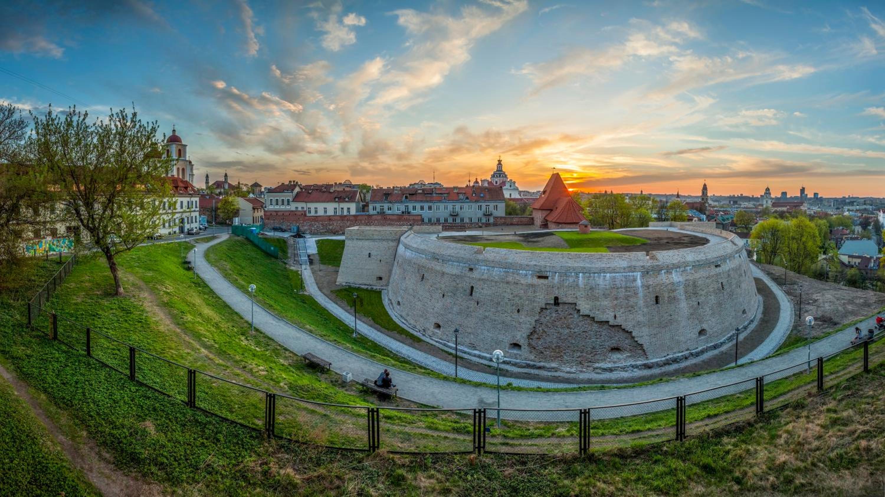 Standard Family Room - Photo 2
