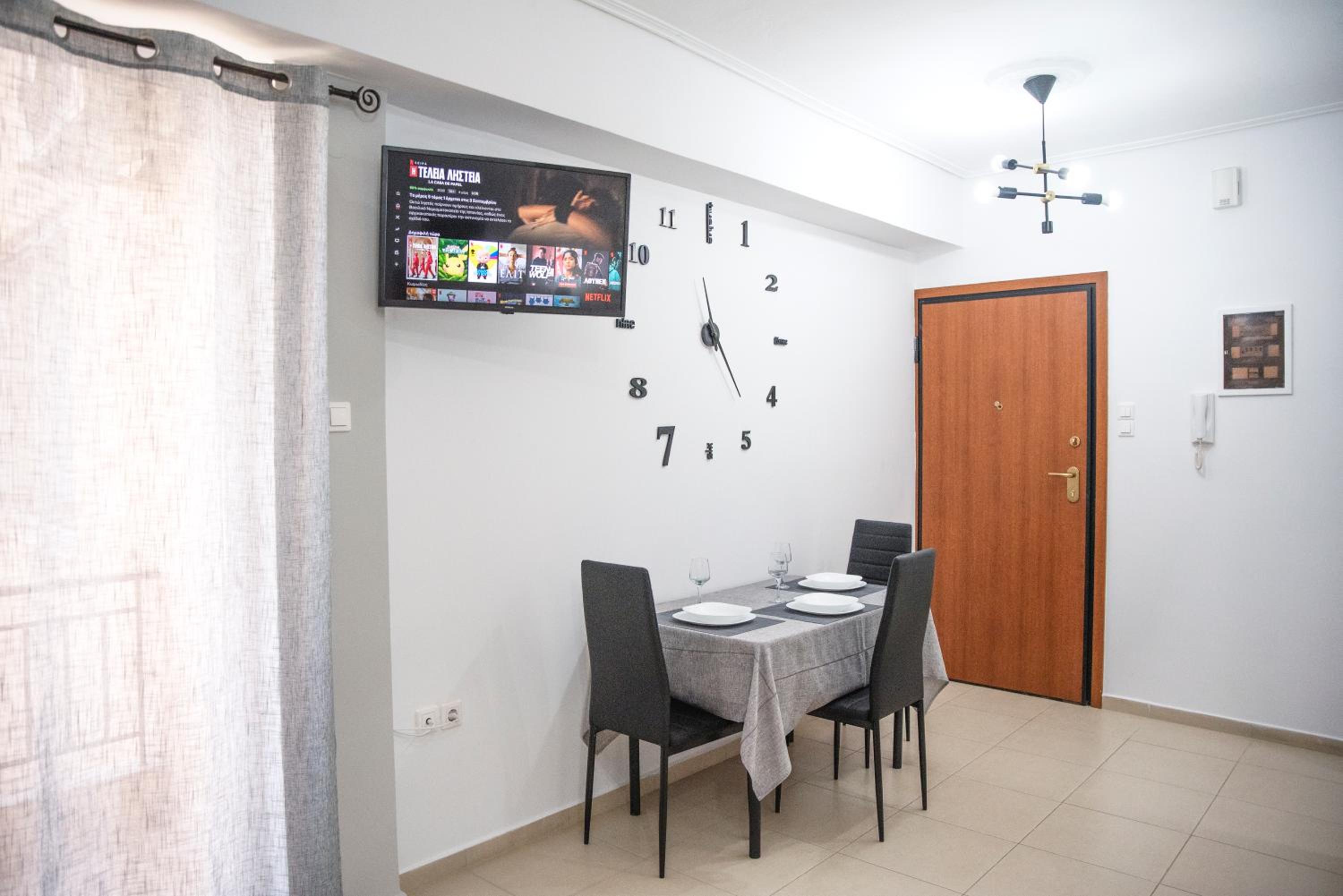 One-Bedroom Apartment - Photo 26