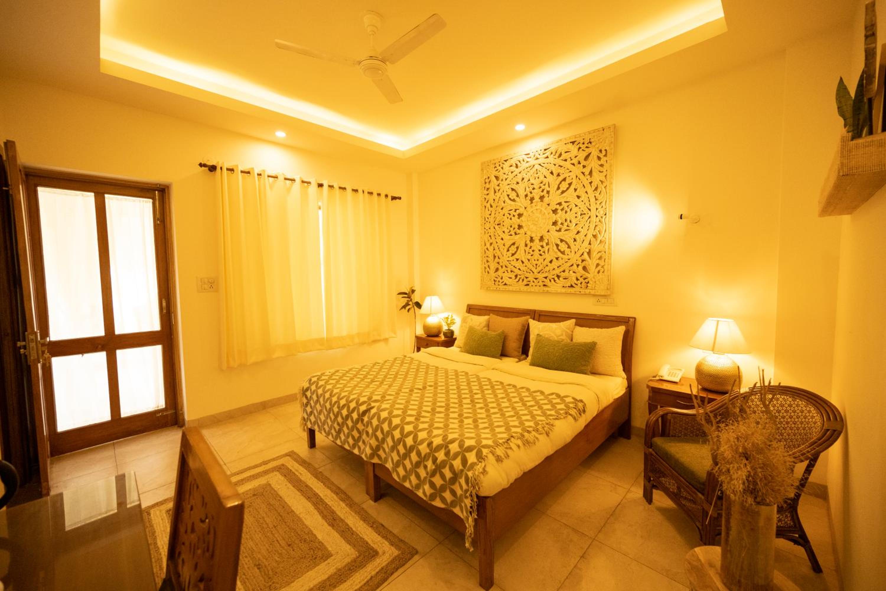 Deluxe Double Room with Pulse Diagnosis and Ayurvedic Short Treatment - Photo 11