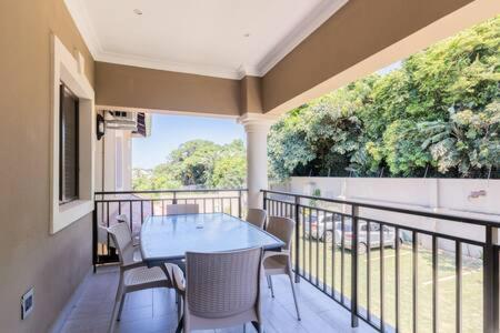 Apartment with Balcony - Photo 31