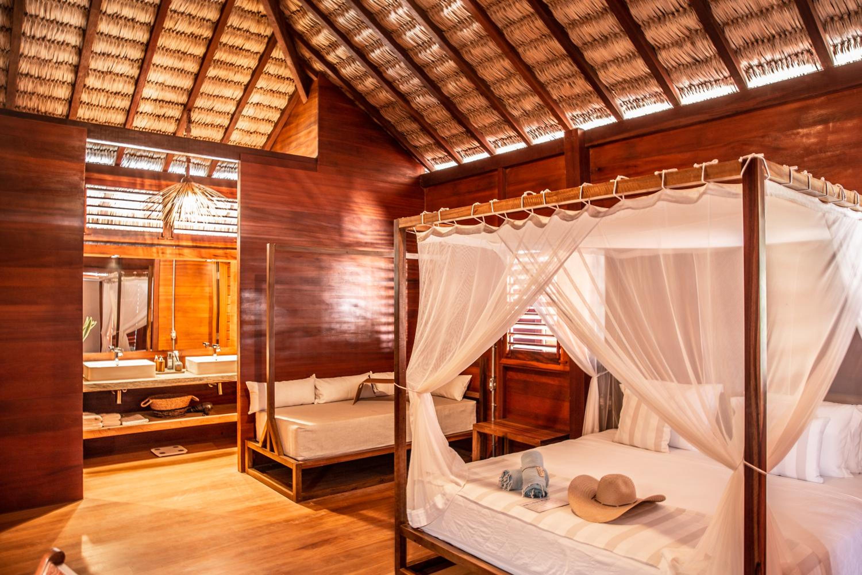 Superior Triple Room with Sea View - Photo 1