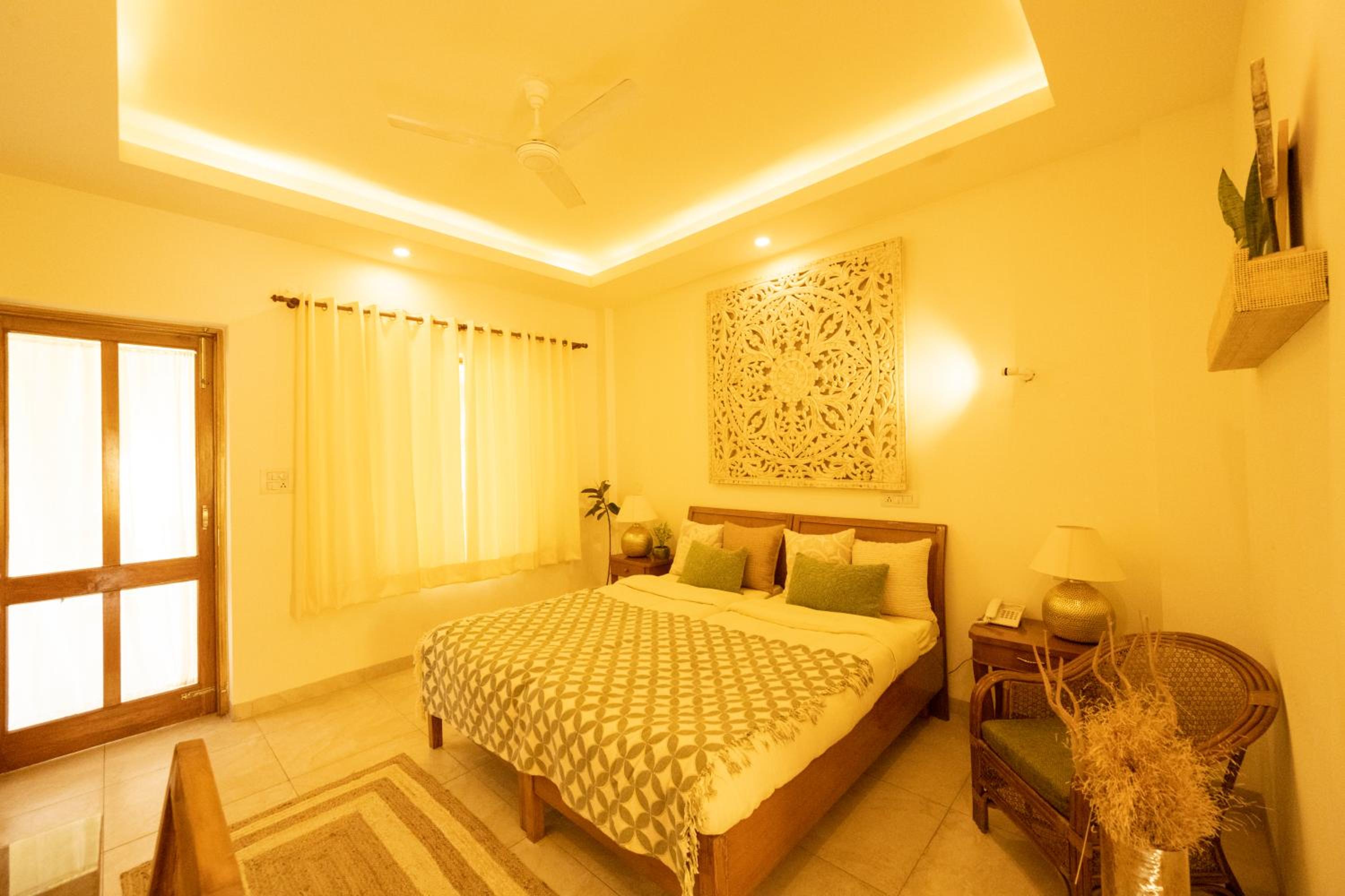 Deluxe Double Room with Pulse Diagnosis and Ayurvedic Short Treatment - Photo 1