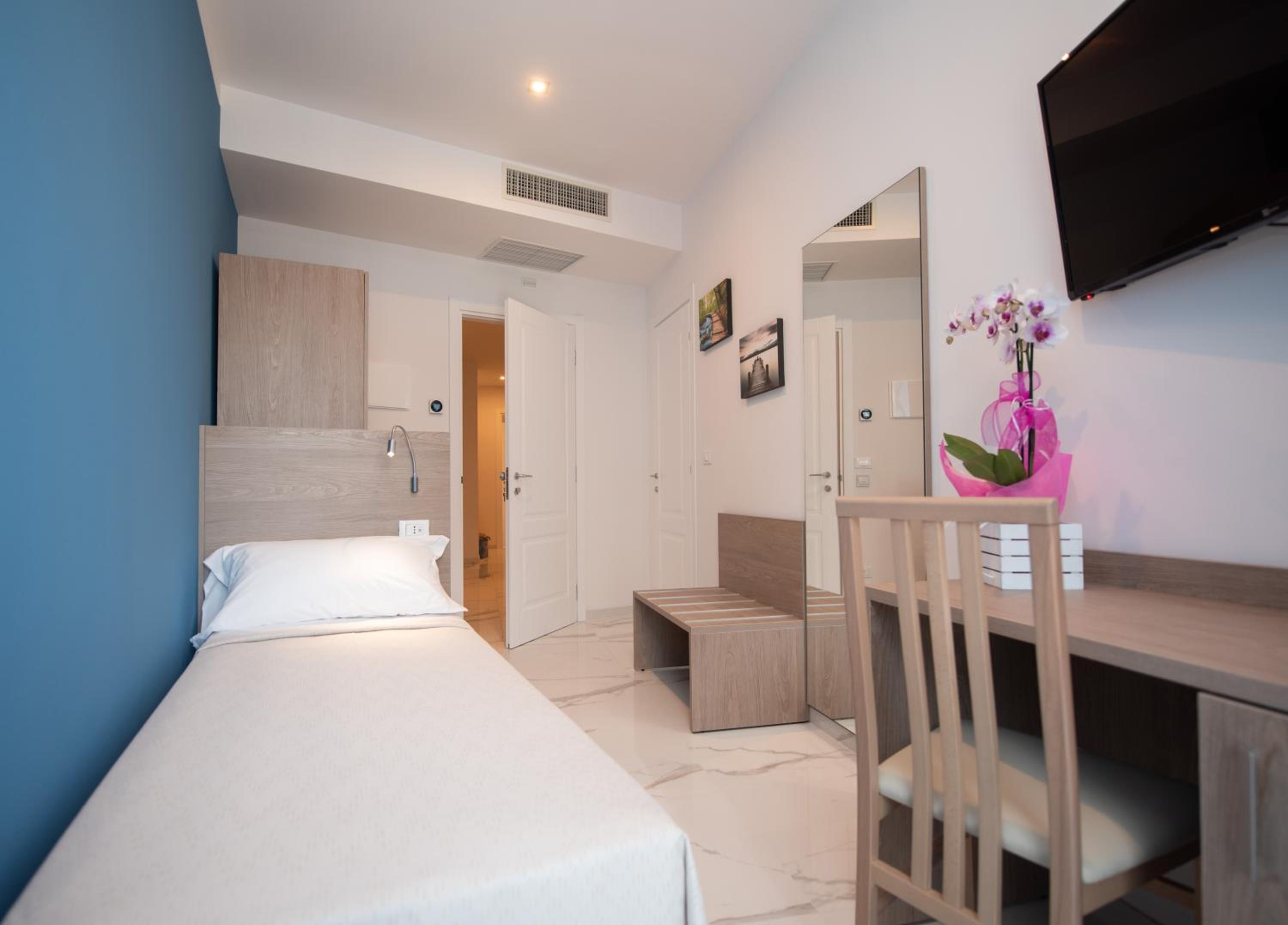 Single Room with Private Bathroom