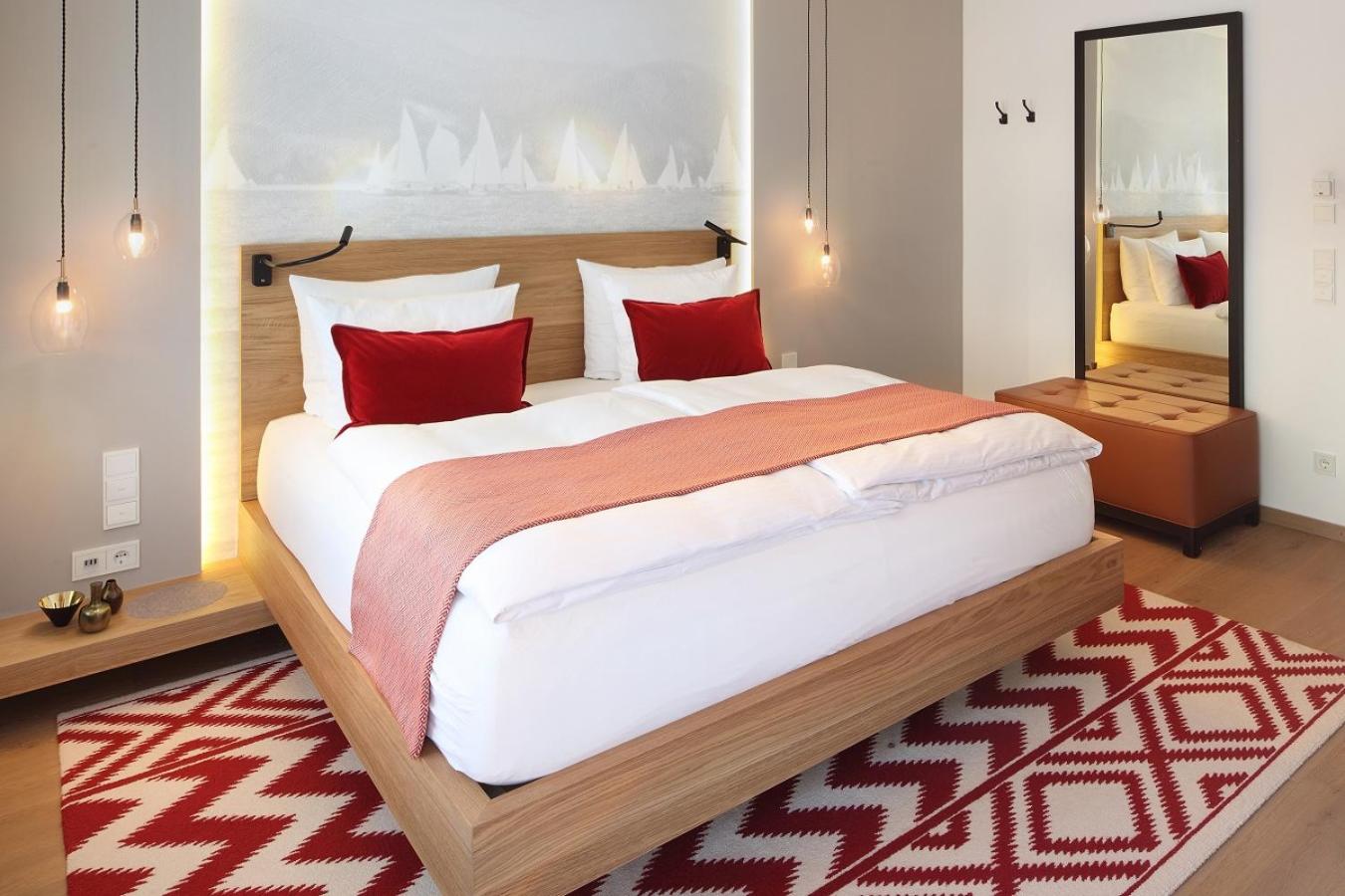 Superior Doppelzimmer mit Balkon – Gebäude Tegernsee