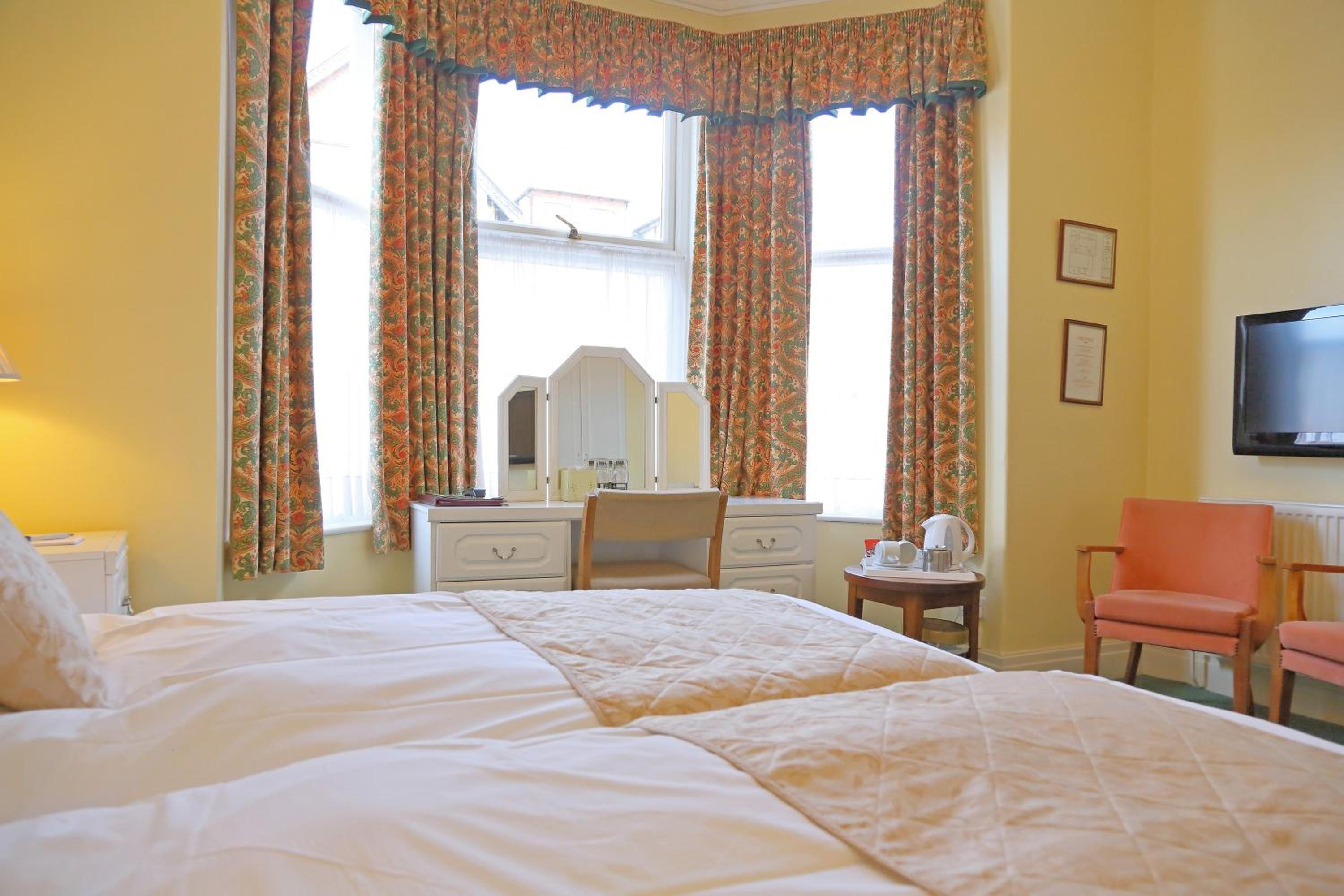 Deluxe Twin Room - Photo 4