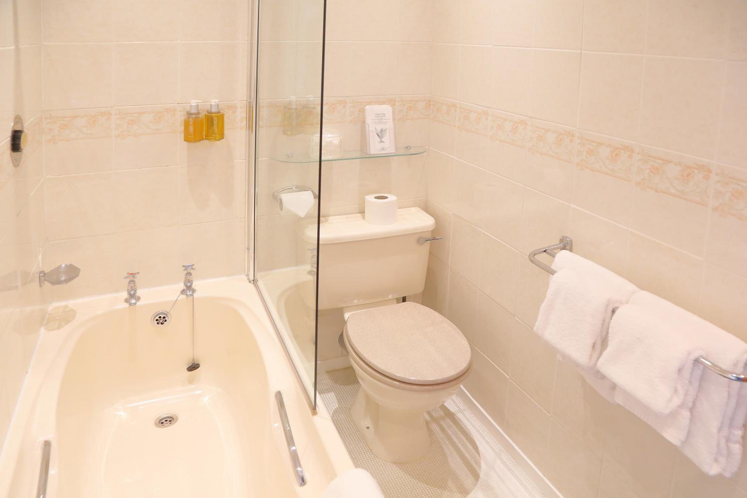 Double Room - Photo 23