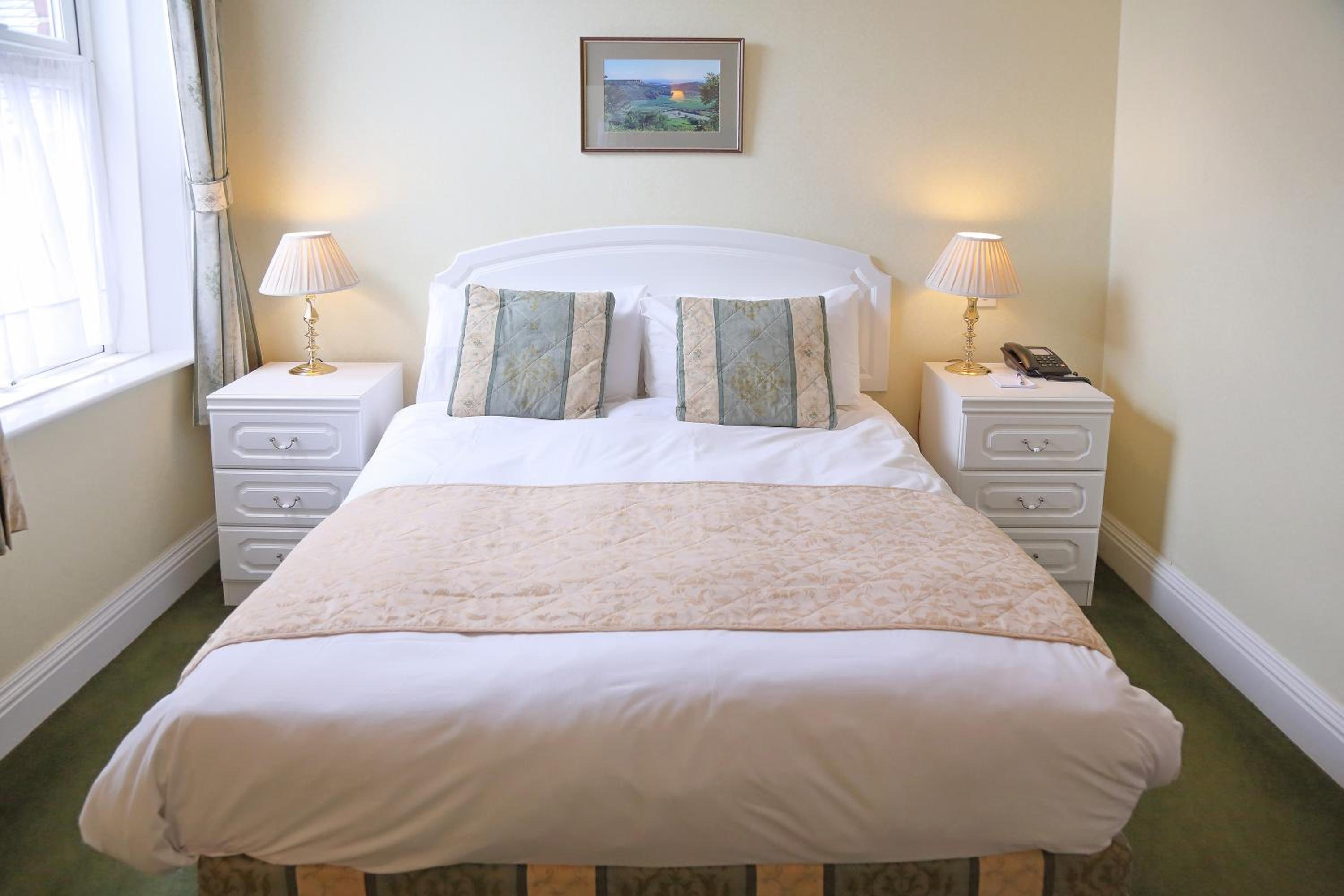 Double Room - Photo 18