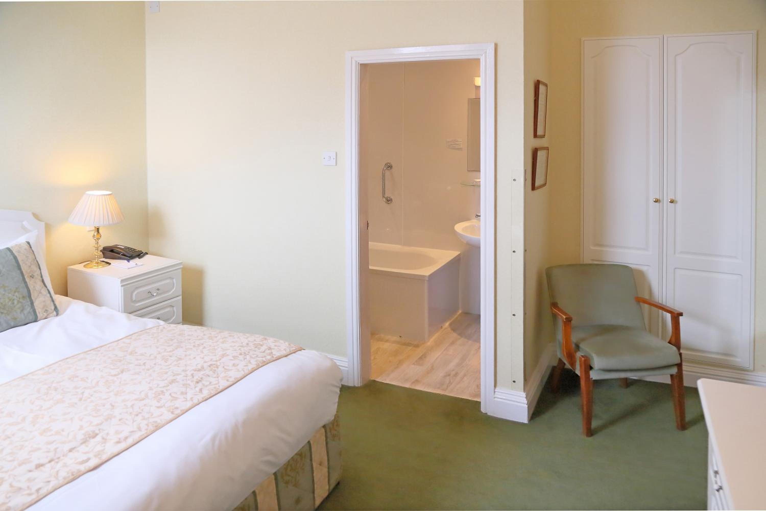Double Room - Photo 20