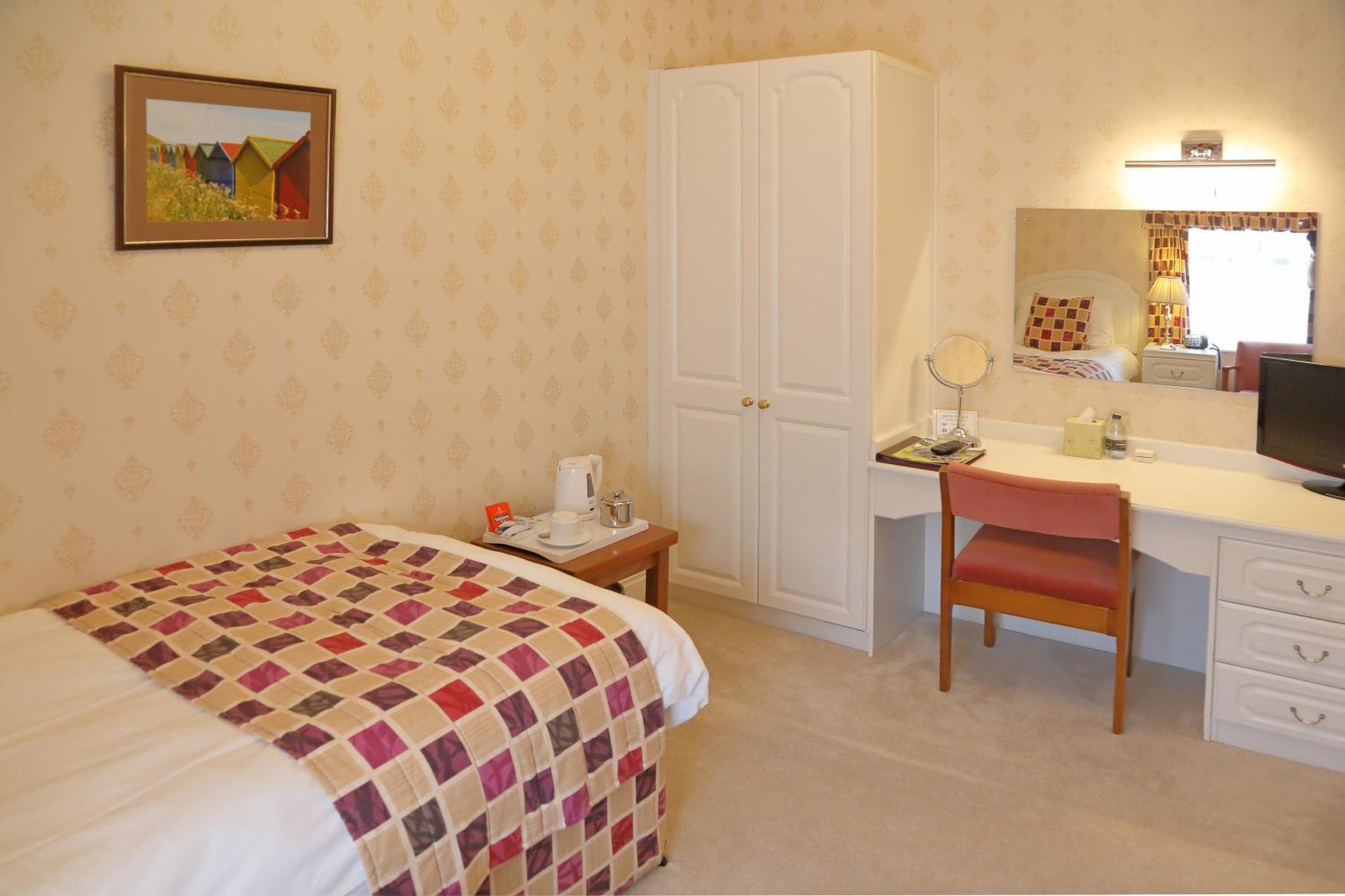 Single Room photo 2