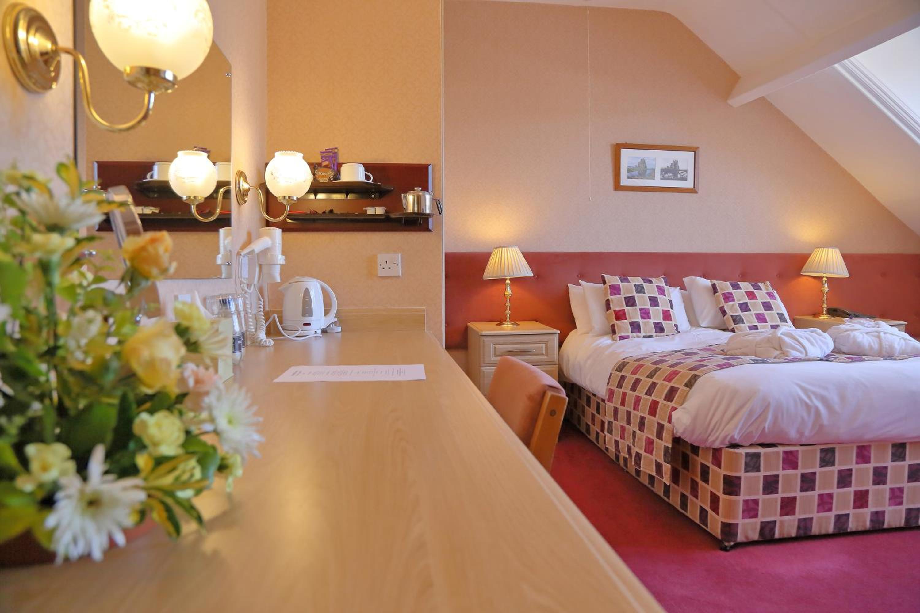 Deluxe Double Room - Photo 8