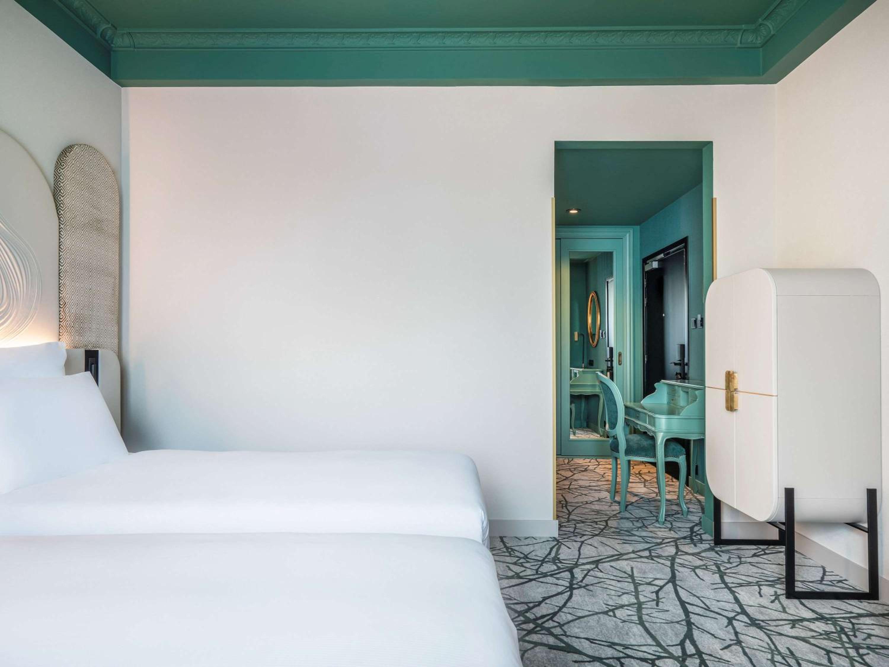 Twin Room - Photo 4