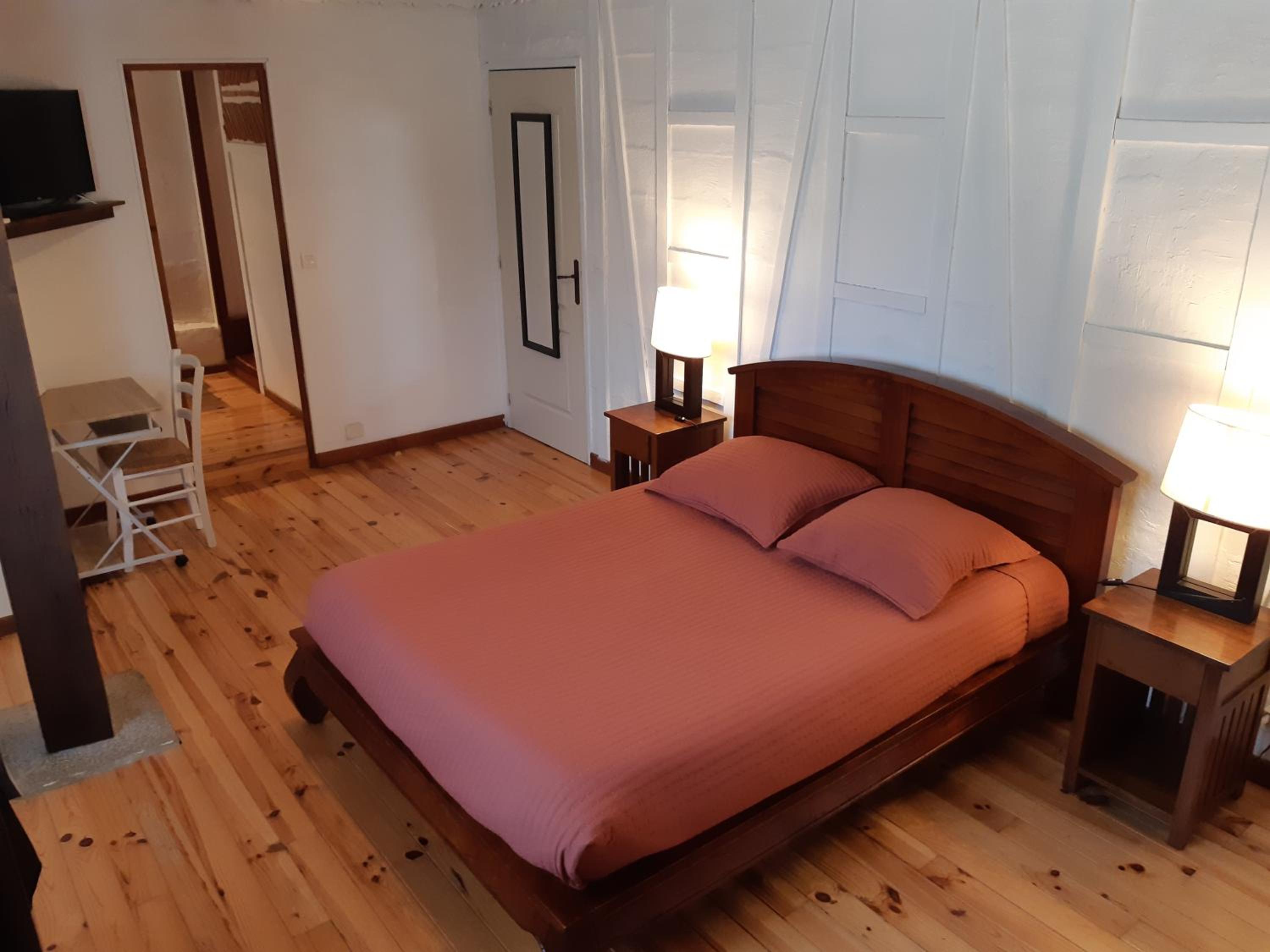 Double Room with Private Bathroom