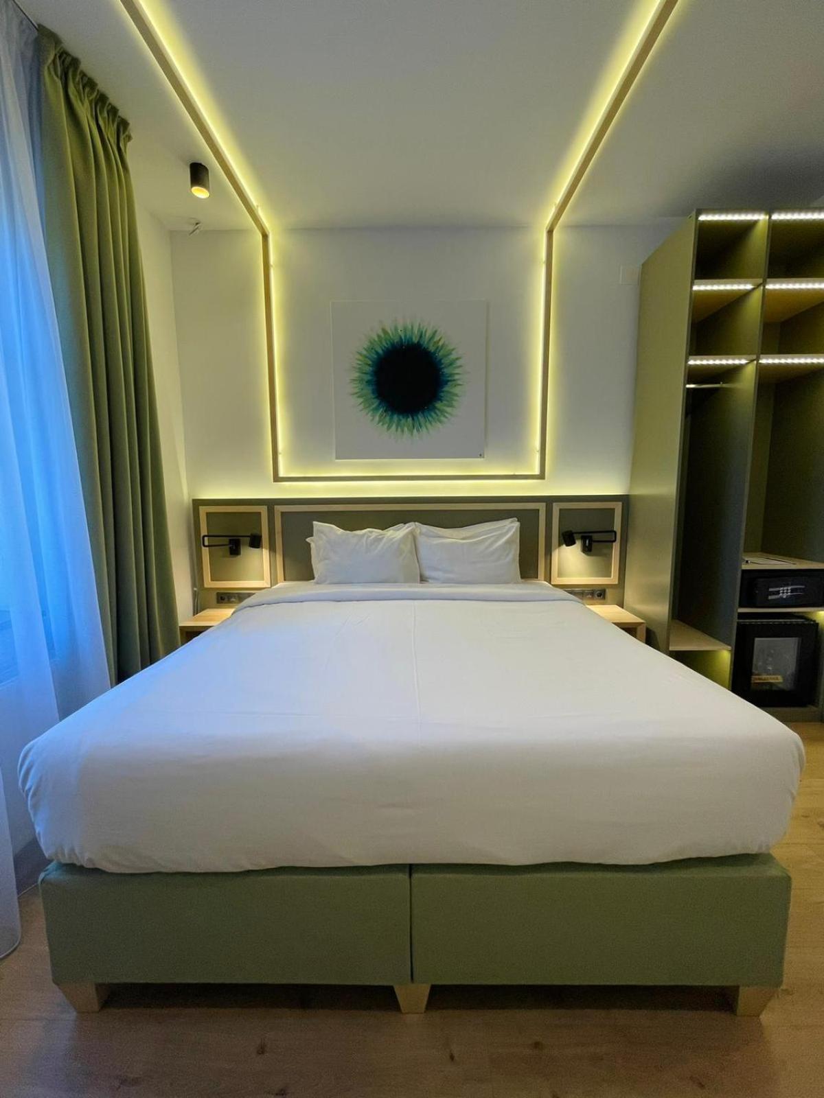 Deluxe Double Room photo 3