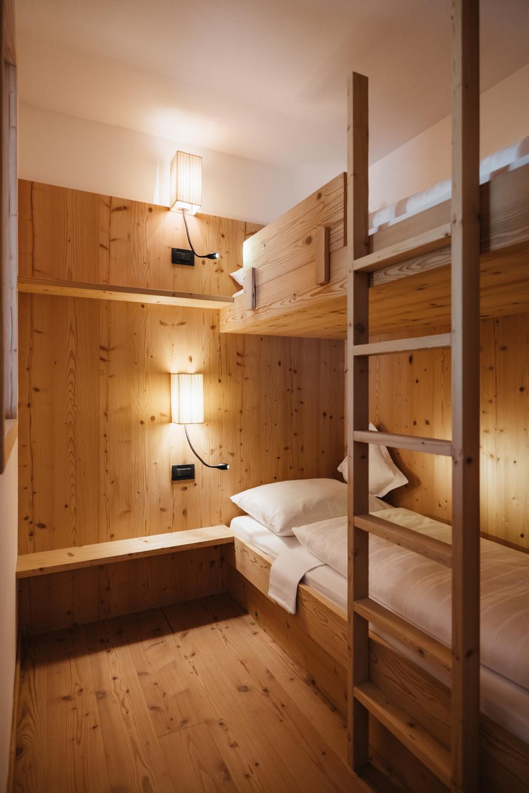 Two-Bedroom Suite (3 Adults) - Photo 4