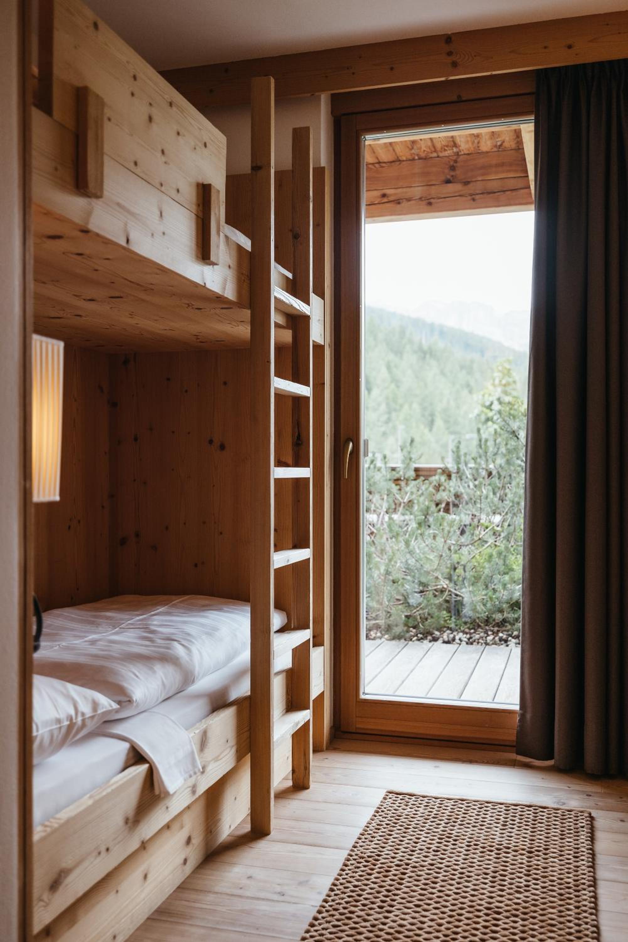 Two-Bedroom Suite (4 Adults) - Photo 4