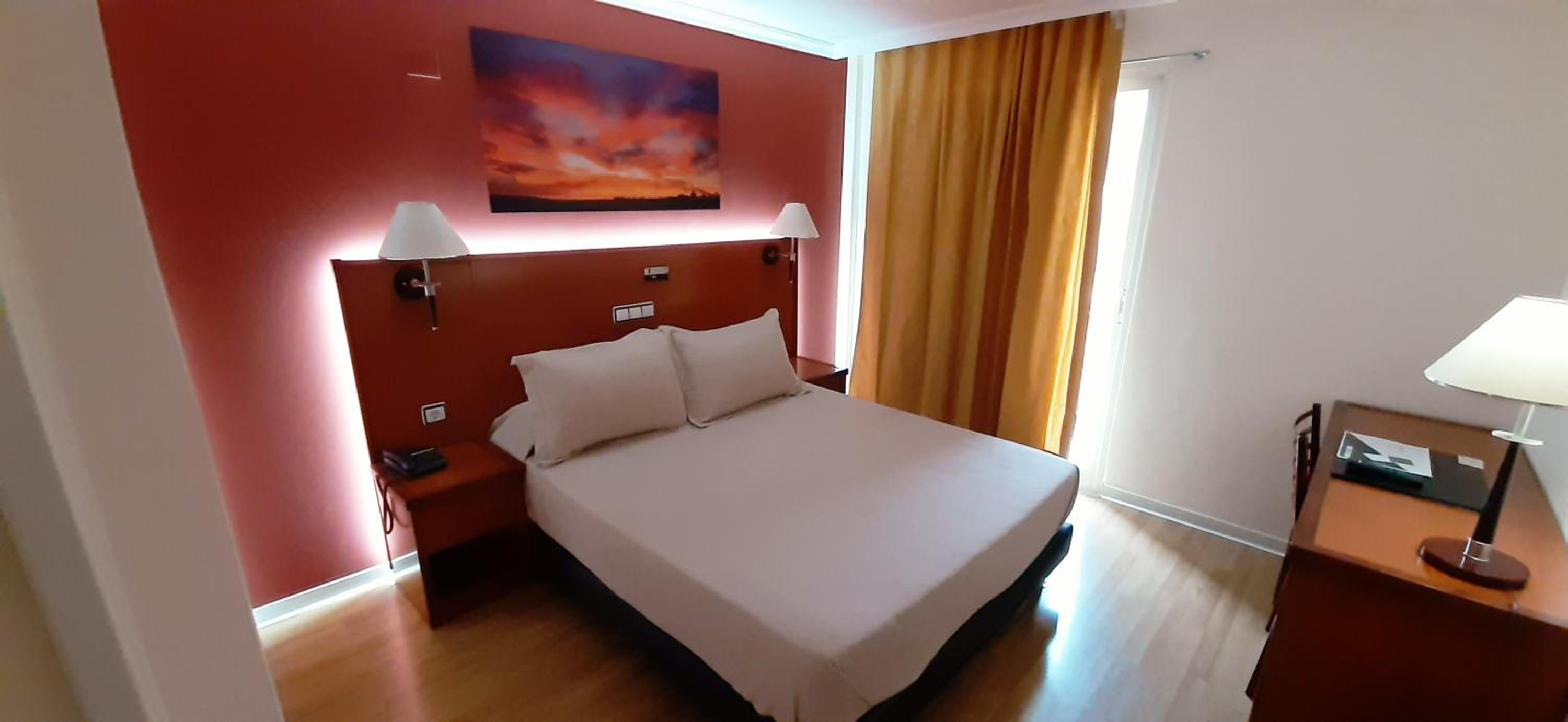 Habitación Doble o con Dos Camas