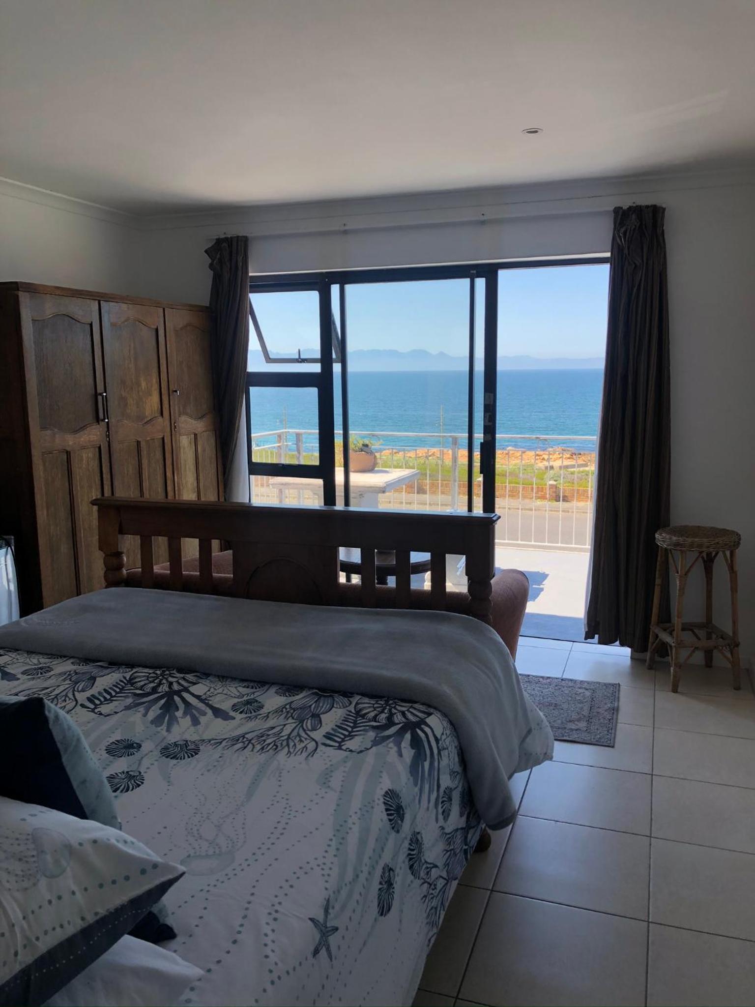 Double Room with Sea View photo 2