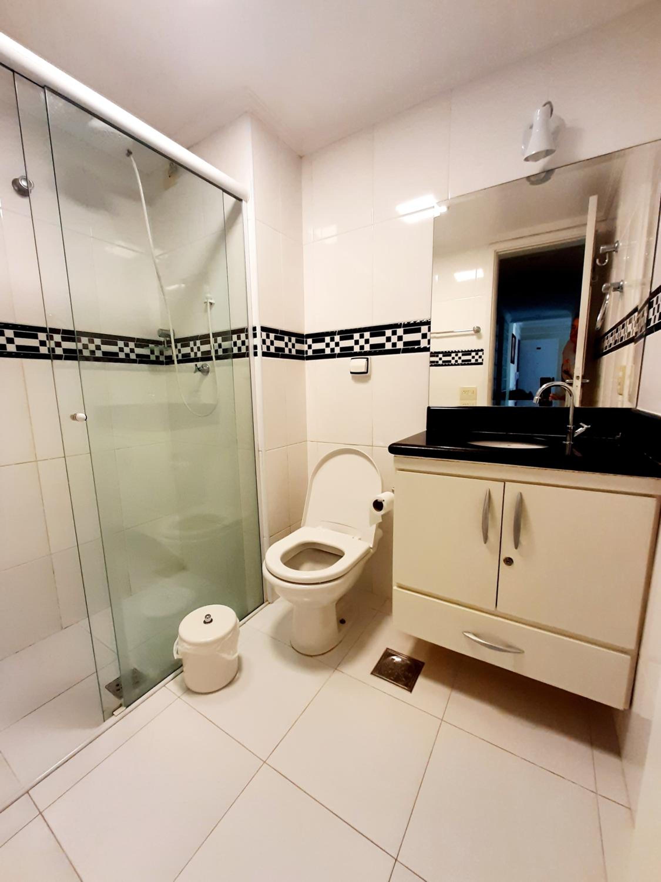 Three-Bedroom Apartment - Photo 6