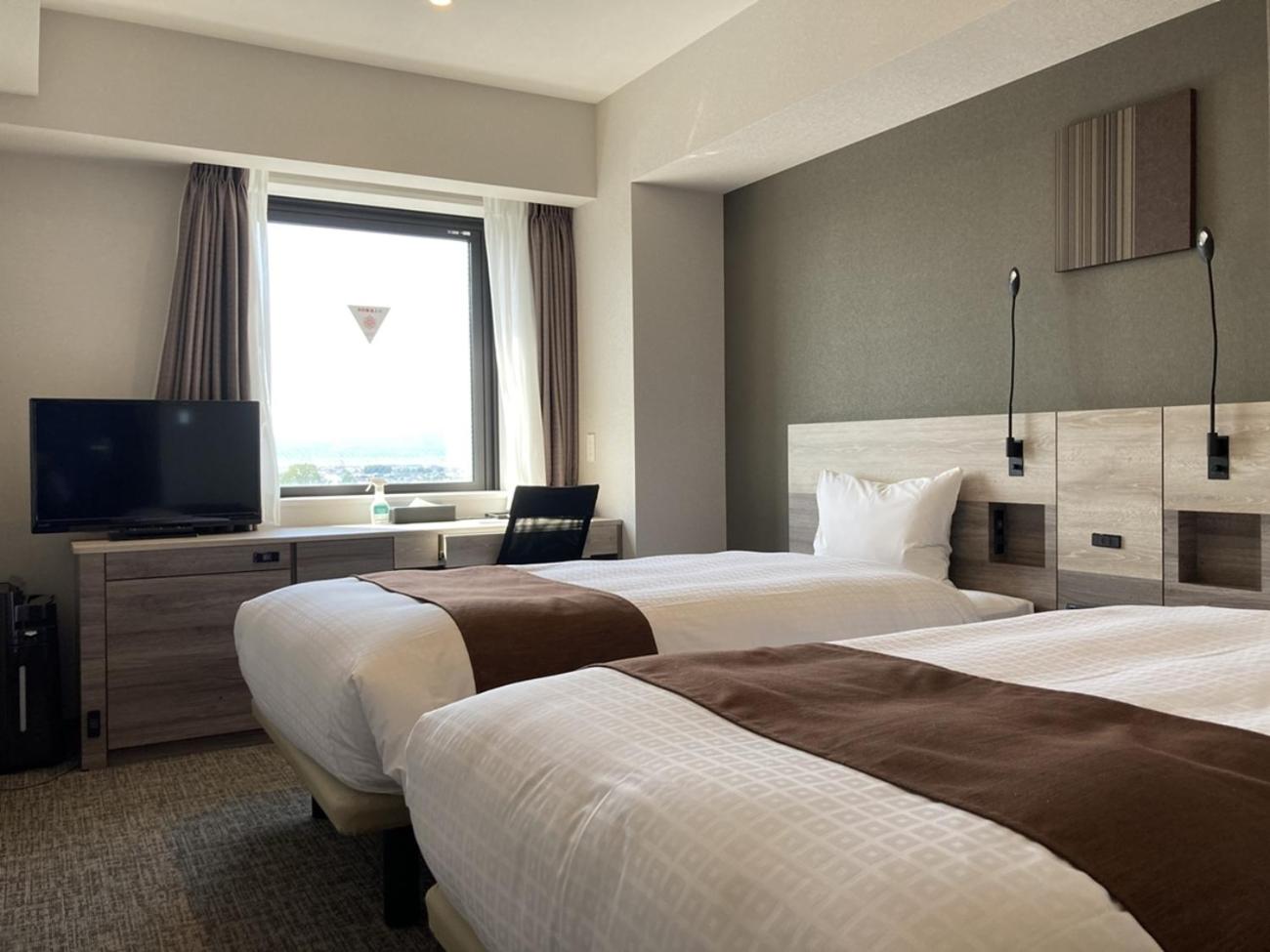 Twin Room - Photo 24