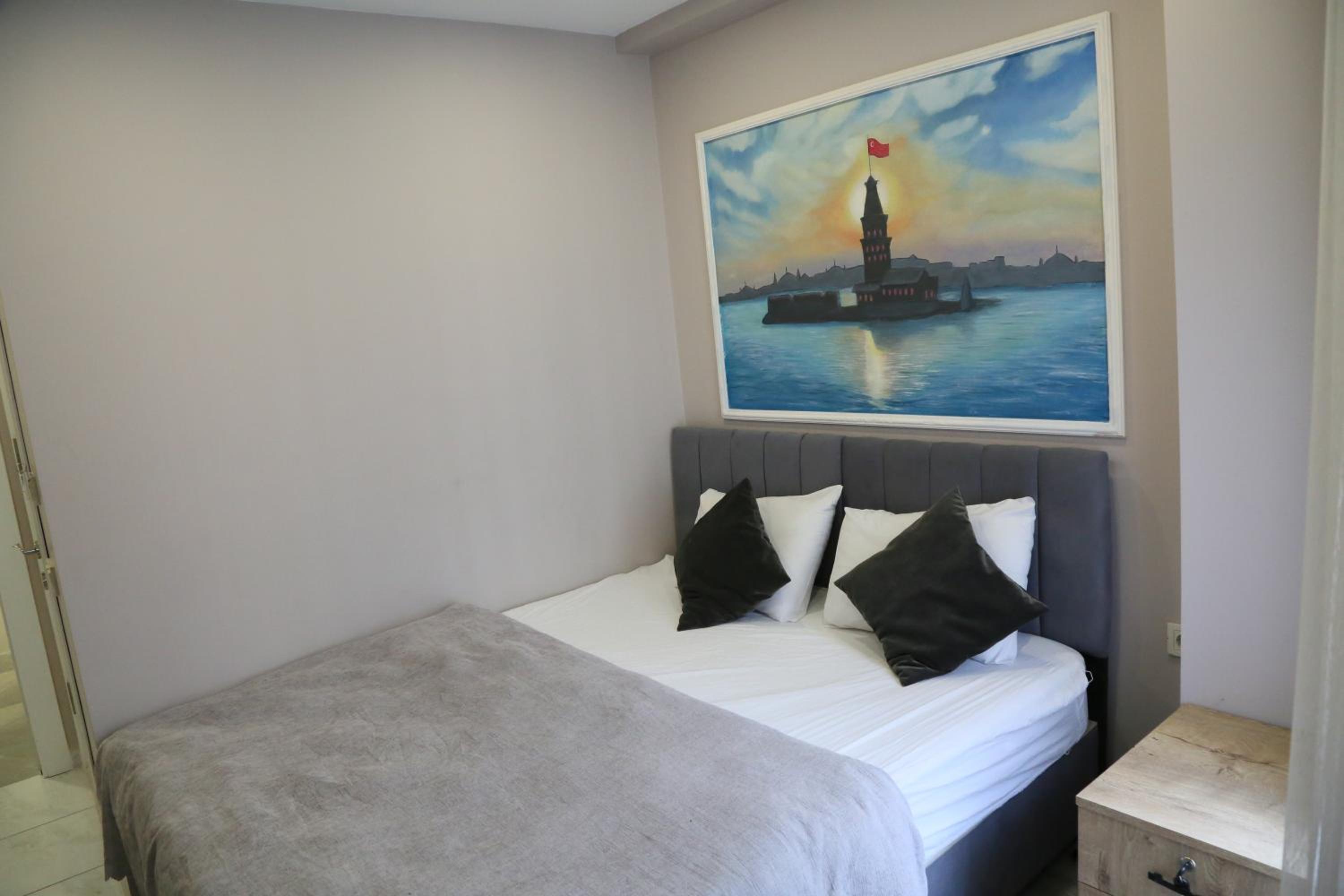 Budget Double Room photo 2