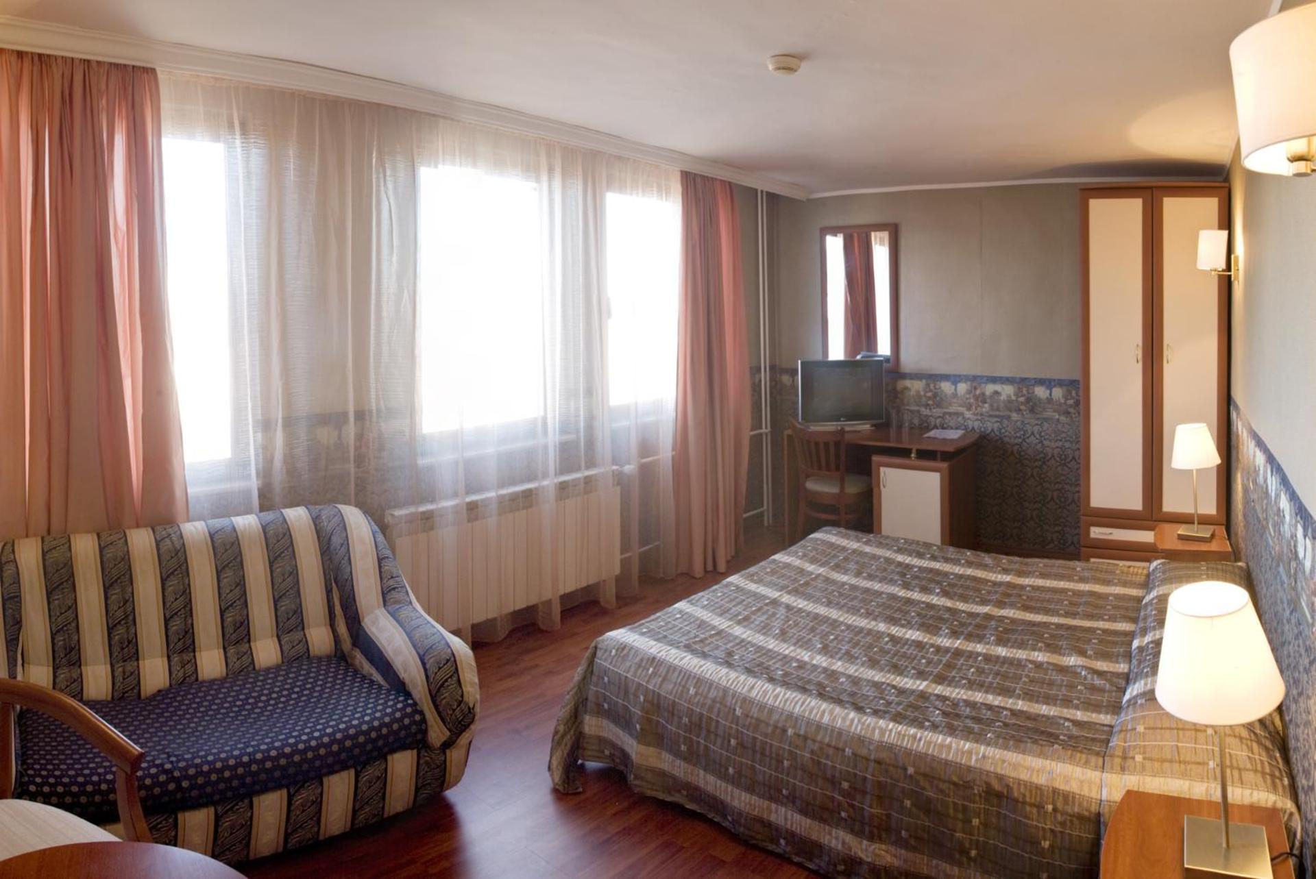Double Room with Extra Bed - Photo 4