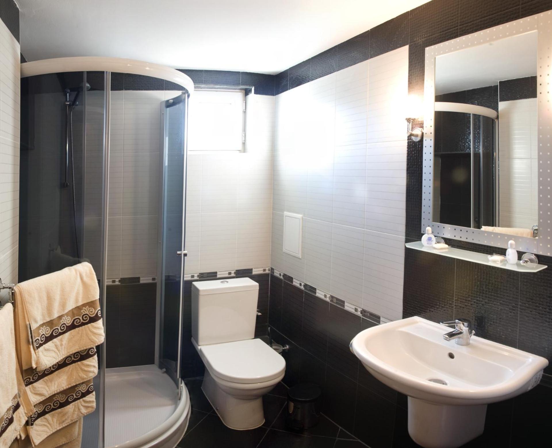 Double Room with Extra Bed - Photo 3