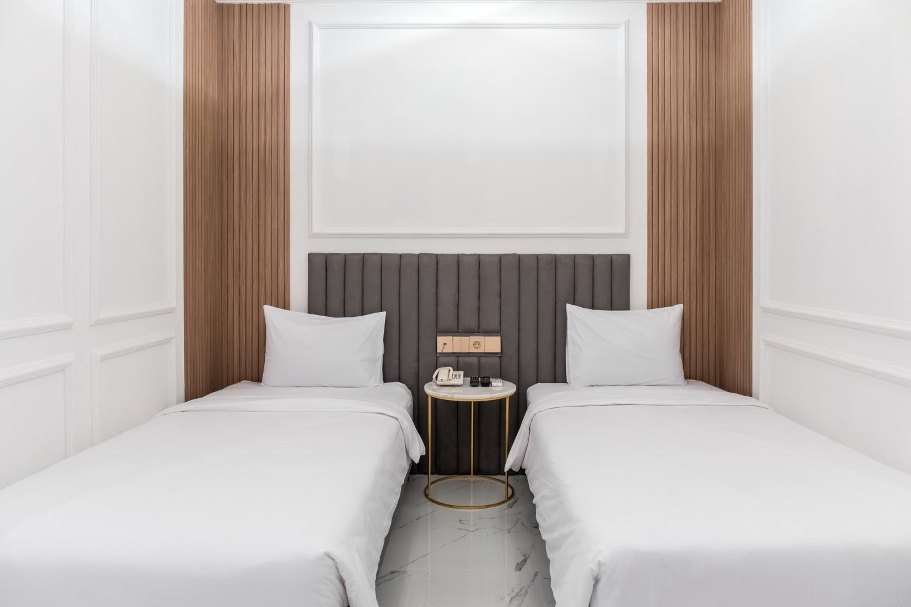 Superior Twin Room - Photo 2
