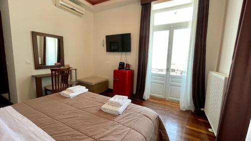 Deluxe Double Room with Sea View - Photo 4
