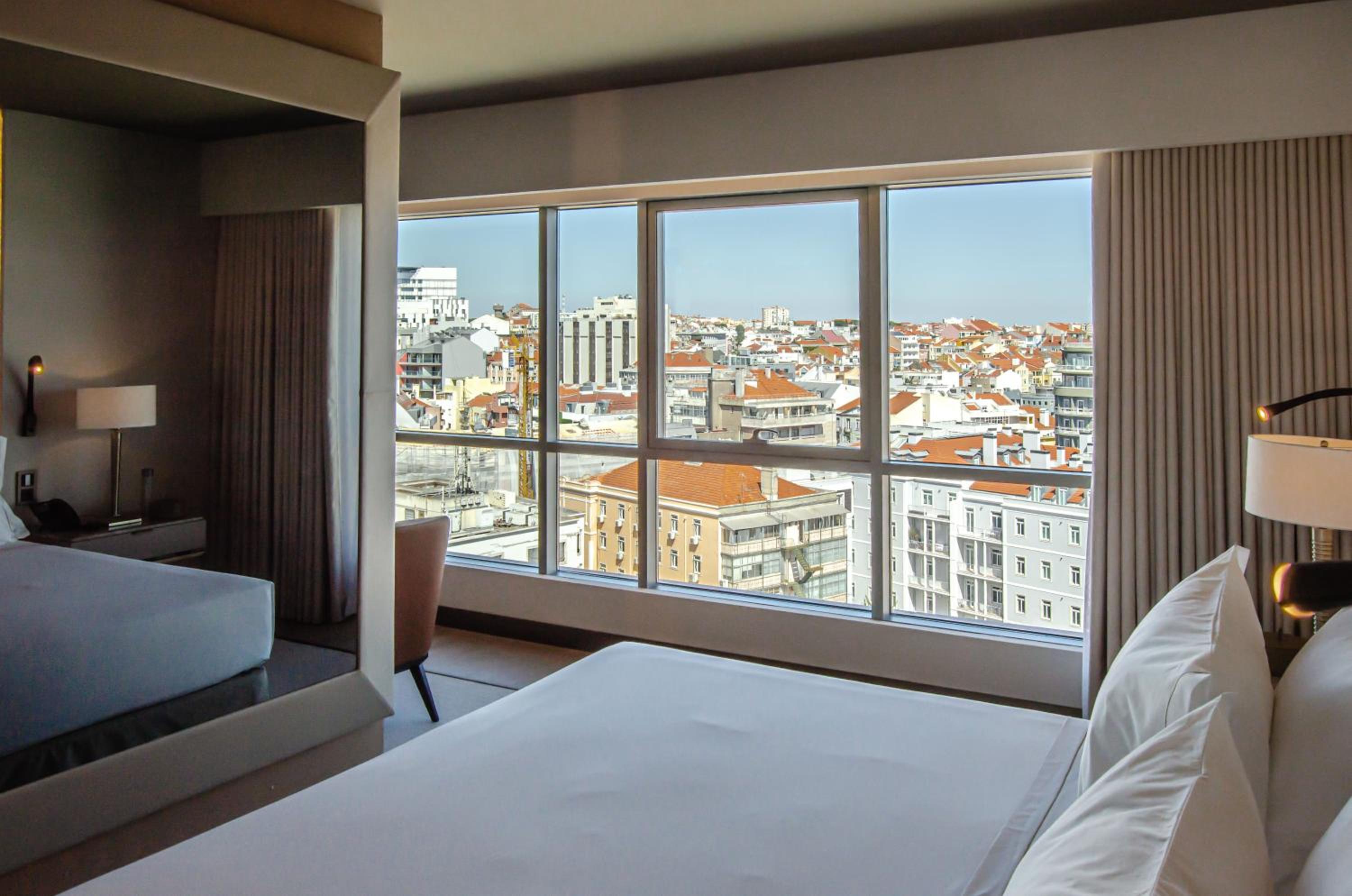 Premium Suite - Photo 9