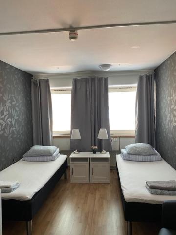 Twin Room with Shared Bathroom photo 1