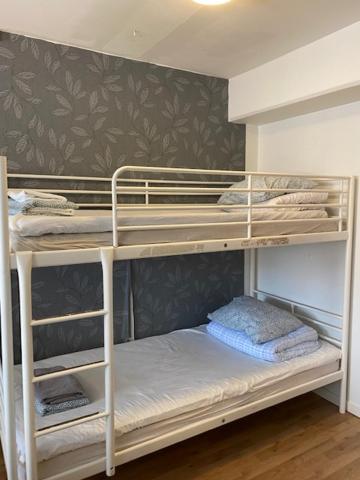 Quadruple Room with Shared Bathroom photo 1