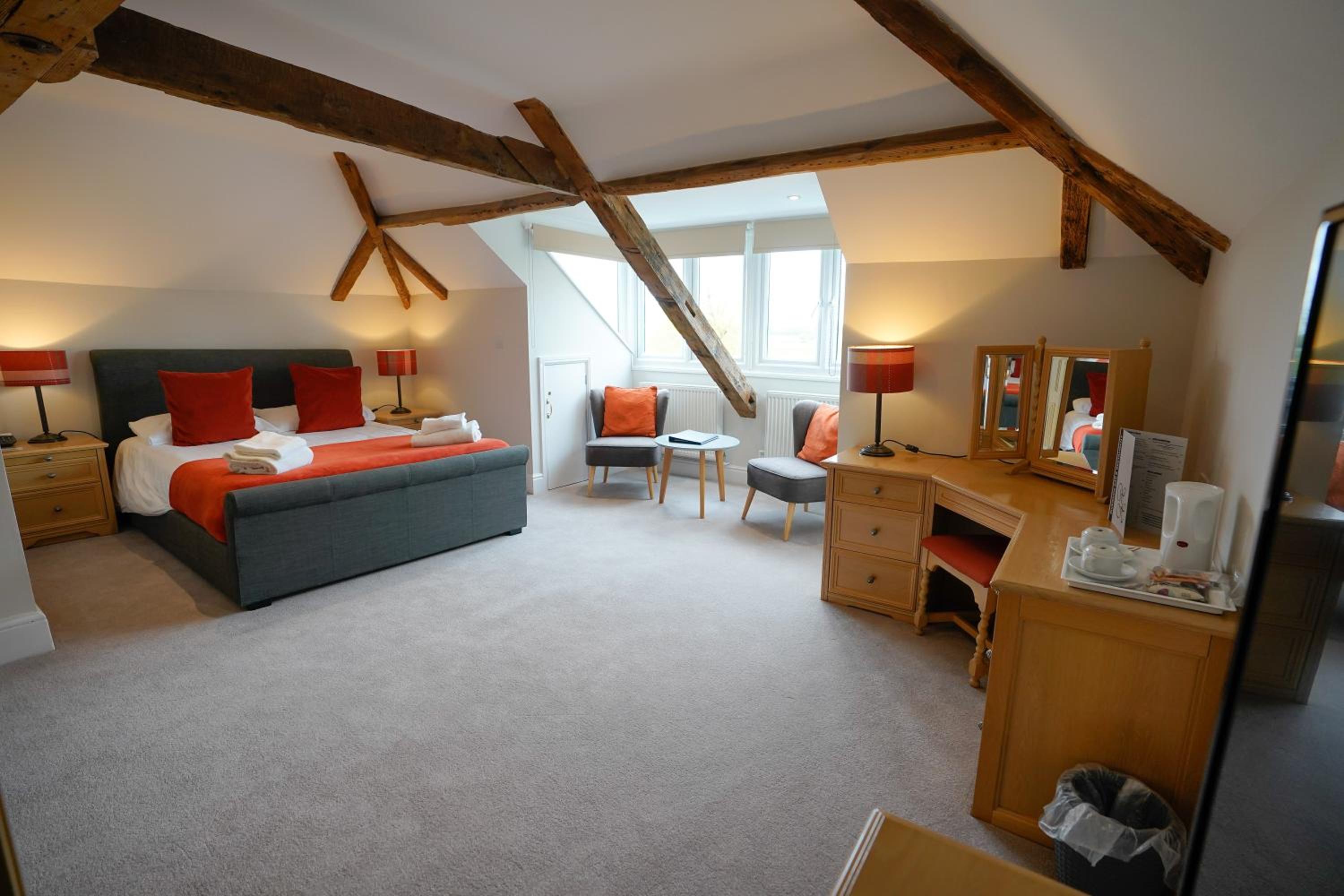 Superior King Room