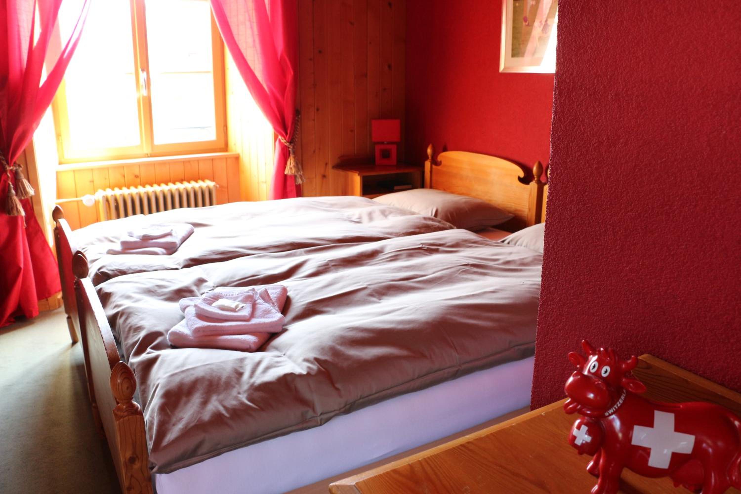 Double Room with Private Bathroom - Photo 3