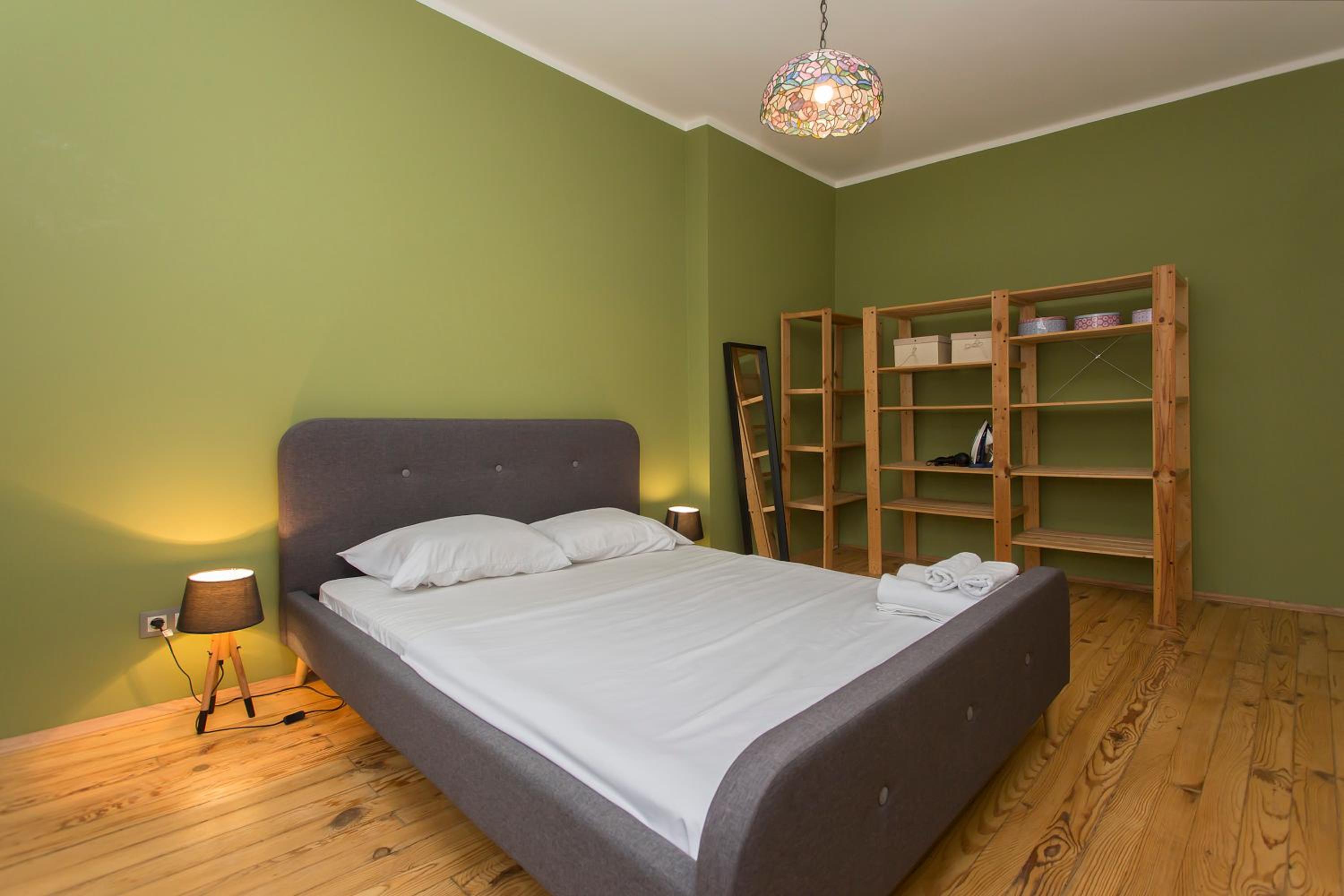 Two-Bedroom Apartment - Photo 2