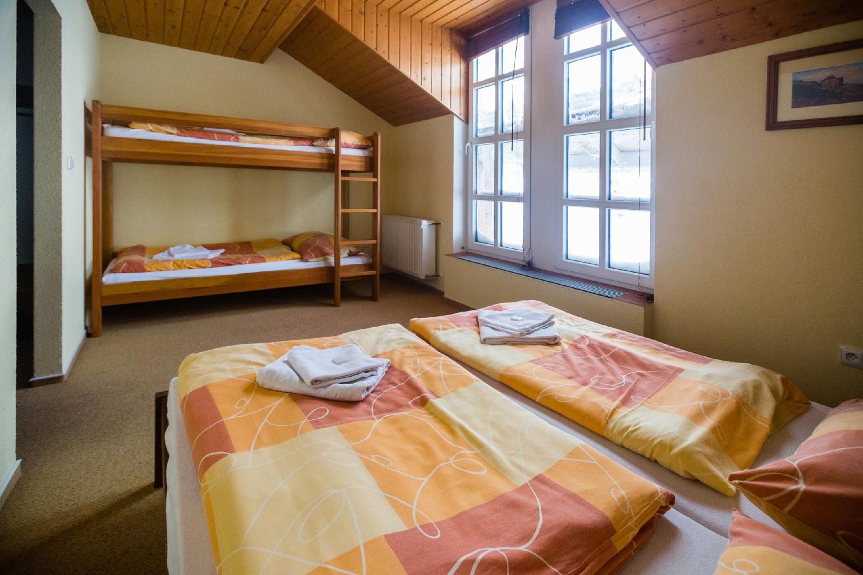Quadruple Room with Bathroom photo 3