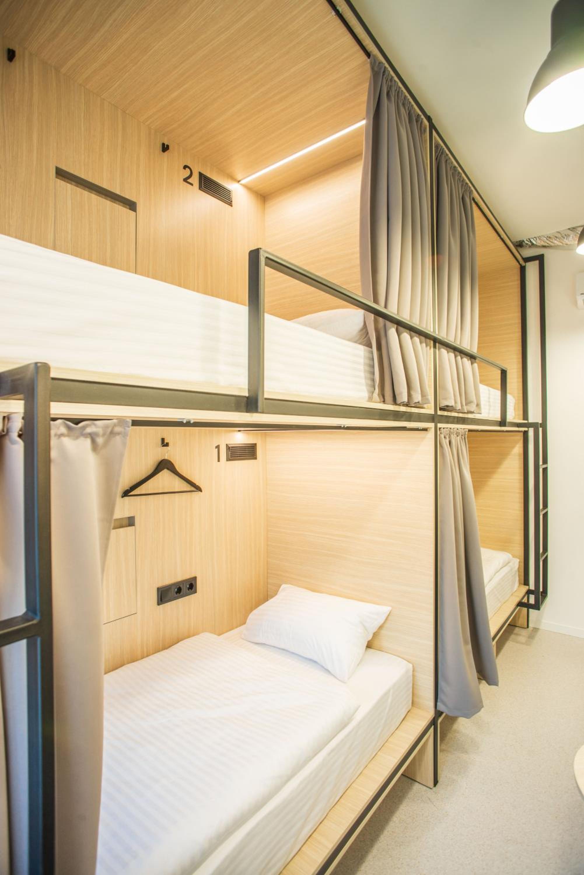 Single Bed in 4-Bed Dormitory Room photo 1