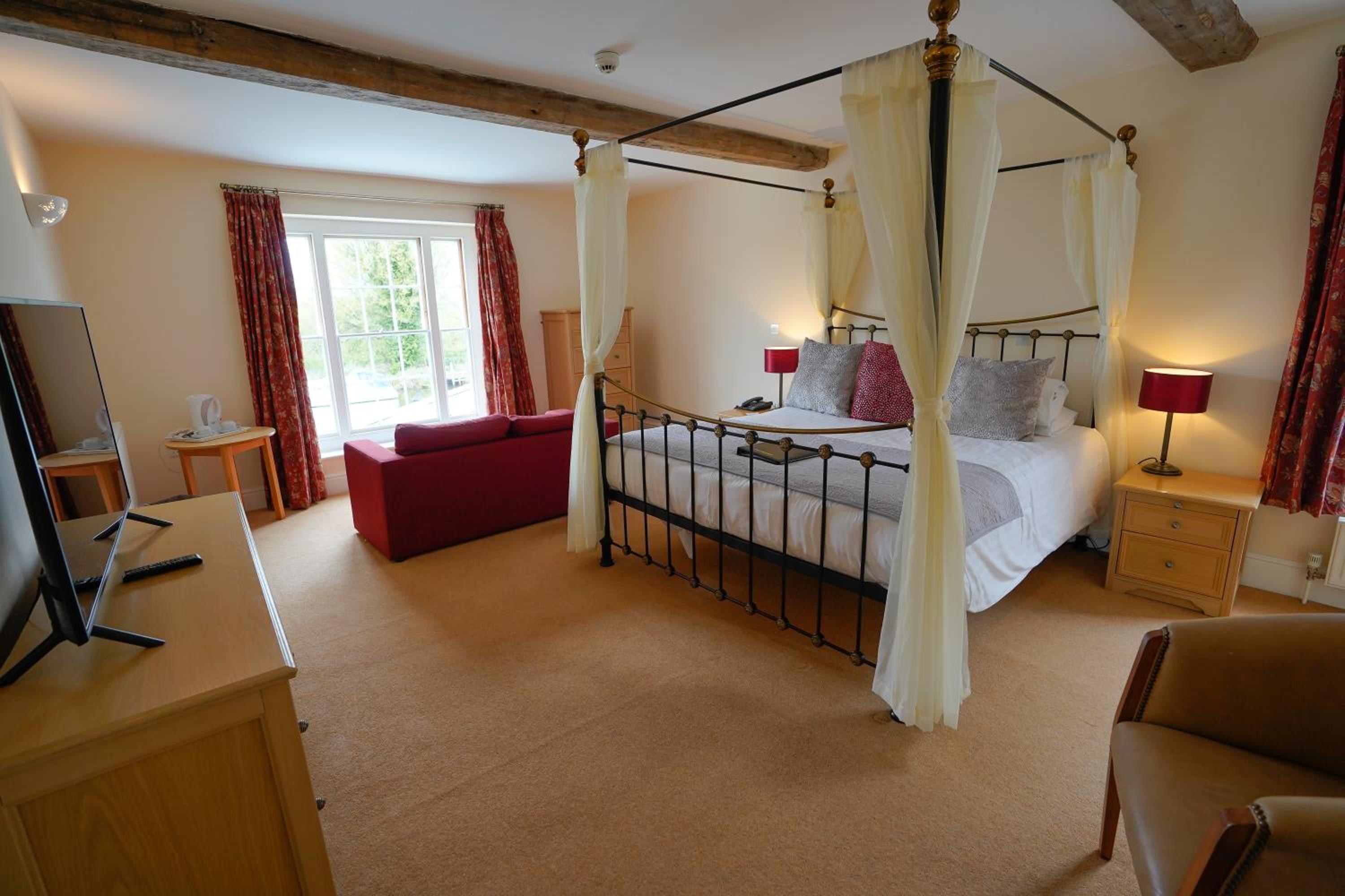Deluxe River Suite - Photo 3